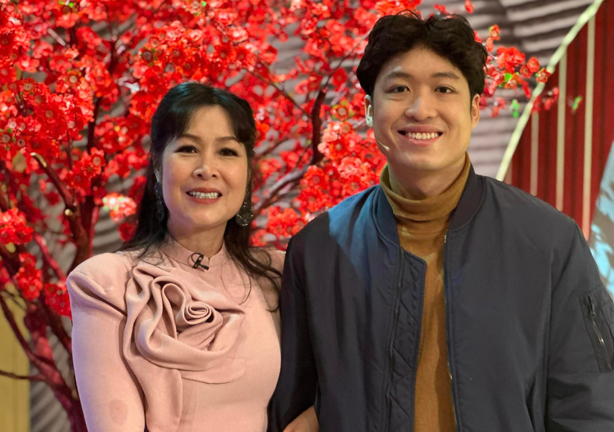 Sao Việt 9/2: Bình Tinh thăm mộ NSƯT Vũ Linh, Đỗ Hà trang hoàng nhà đón Tết - 9