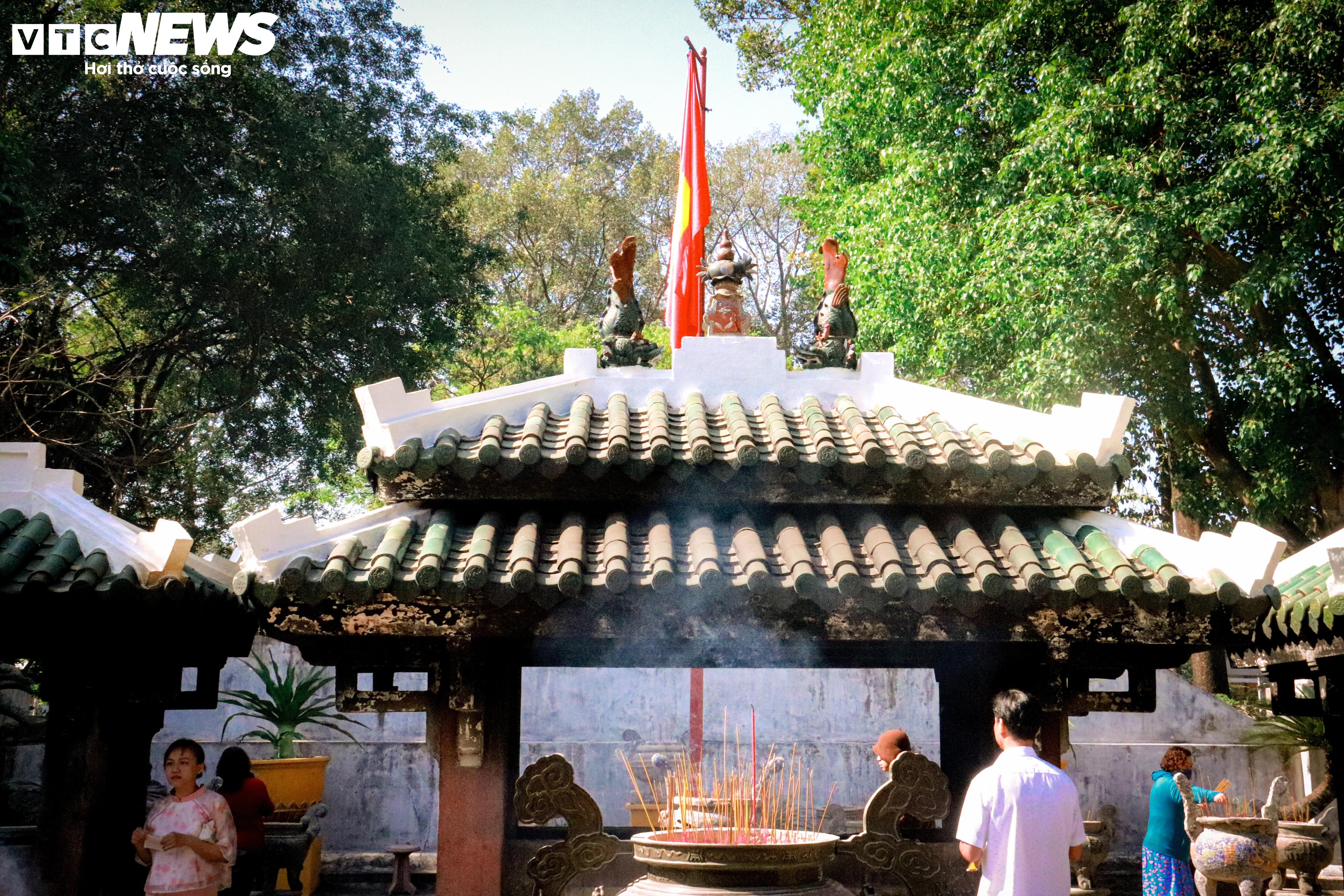 Mùng 3 Tết đi xin xăm, gieo quẻ tại lăng Tổng trấn thành Gia Định xưa - 16