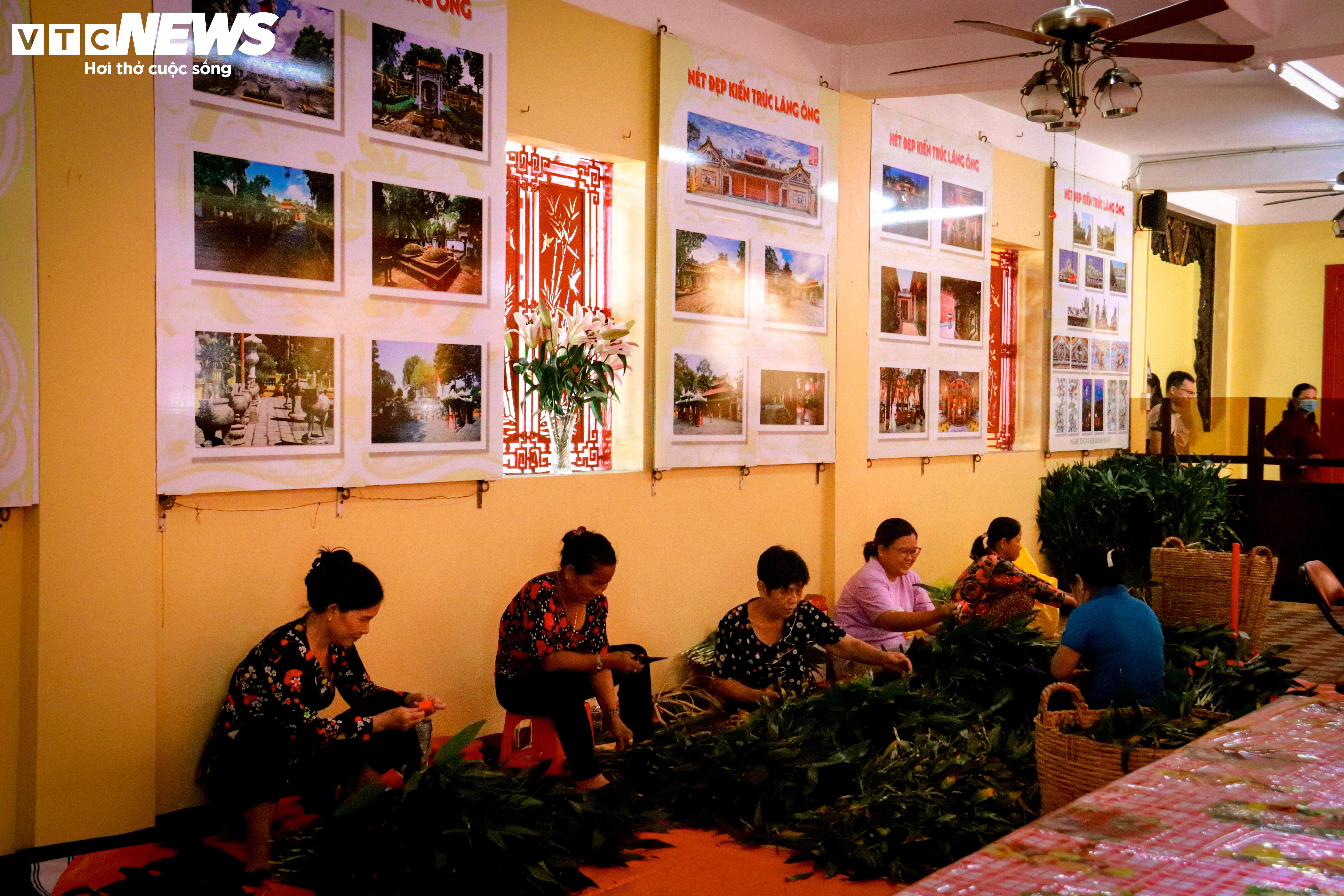 Mùng 3 Tết đi xin xăm, gieo quẻ tại lăng Tổng trấn thành Gia Định xưa - 25