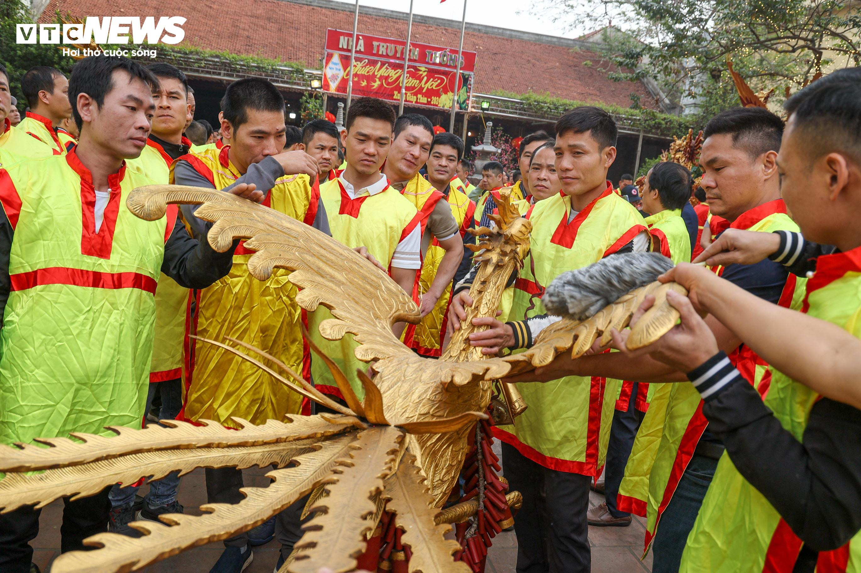 Mùng 4 Tết, làng Đồng Kỵ Bắc Ninh tưng bừng rước đại pháo - 3