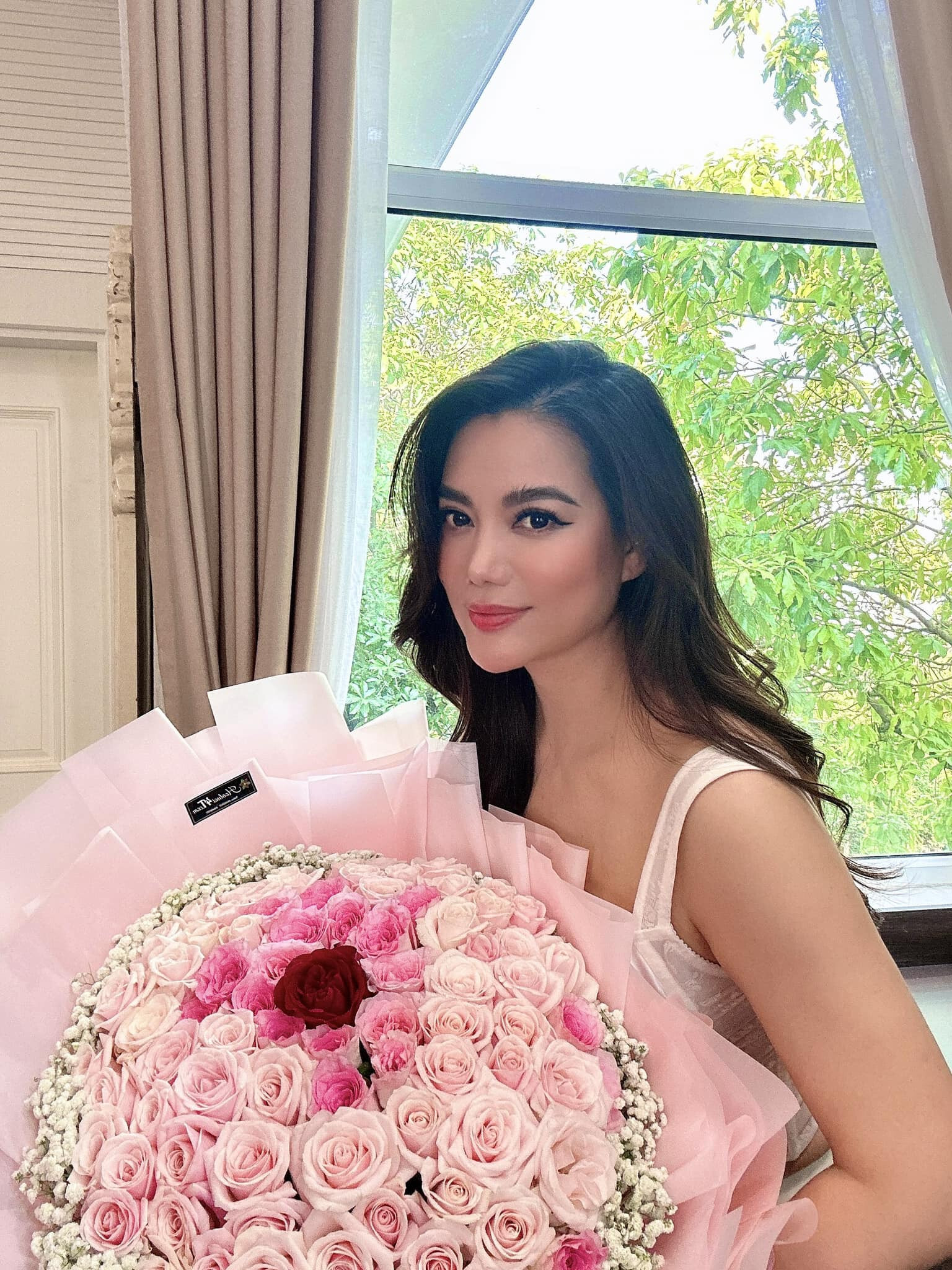 Sao Việt 15/2: Nhã Phương hé lộ mặt quý tử, Hương Giang úp mở có tình mới - 9