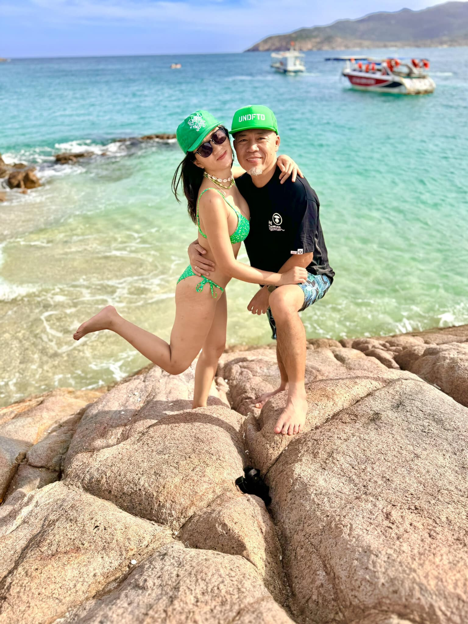 Sao Việt 15/2: Nhã Phương hé lộ mặt quý tử, Hương Giang úp mở có tình mới - 8