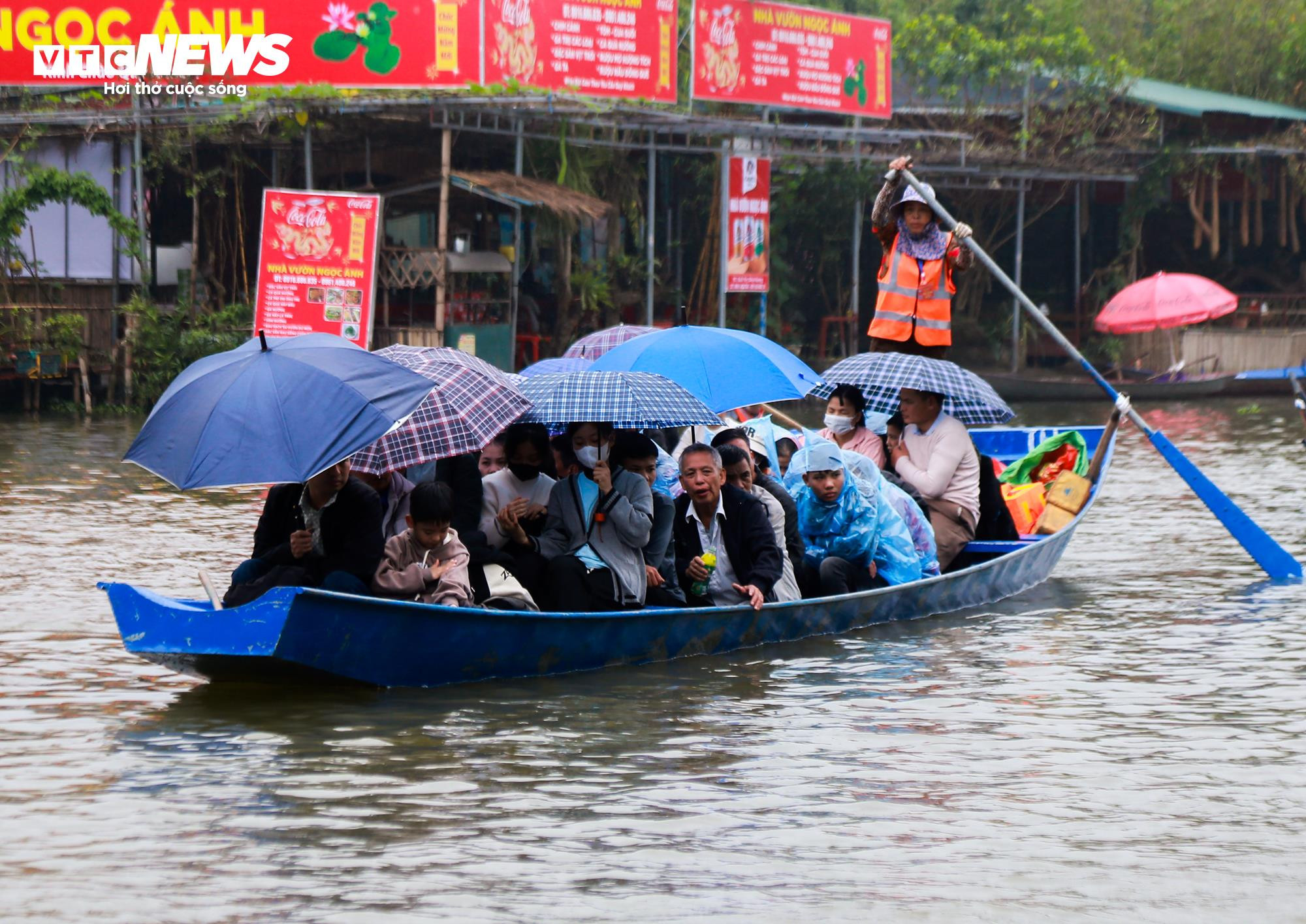 Biển người trẩy hội chùa Hương trong ngày đầu khai hội - 5