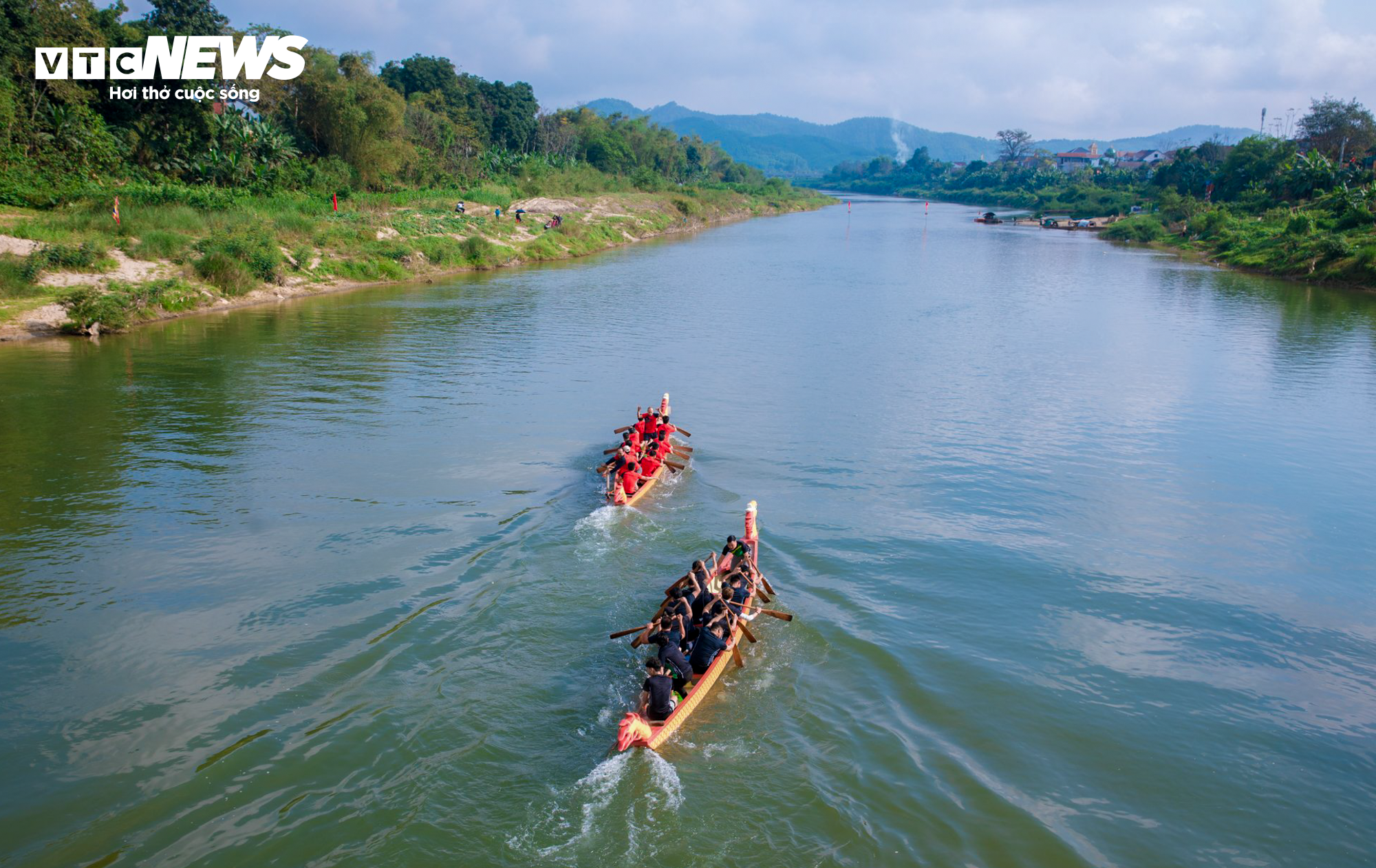 Hà Tĩnh: Nín thở xem các bóng hồng đua thuyền trên sông Ngàn Phố - 17