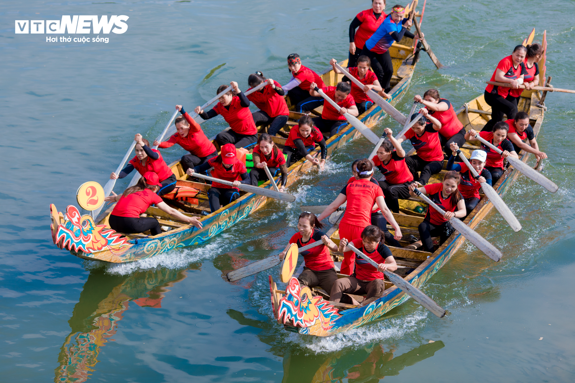 Hà Tĩnh: Nín thở xem các bóng hồng đua thuyền trên sông Ngàn Phố - 8