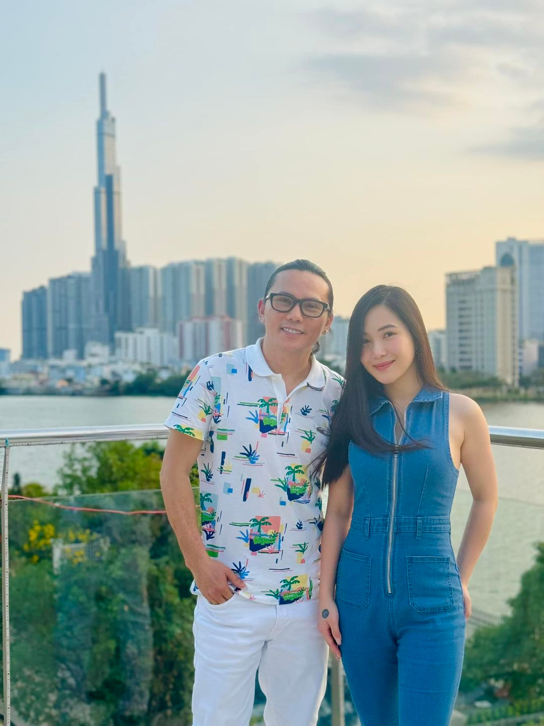 Sao Việt 21/2: Cháu gái Vũ Linh vui vẻ bên gia đình, Lan Ngọc diện biniki cắt xẻ - 10