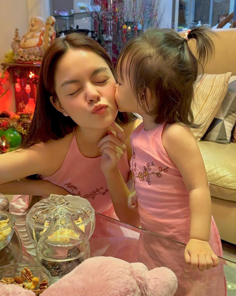 Sao Việt 21/2: Cháu gái Vũ Linh vui vẻ bên gia đình, Lan Ngọc diện biniki cắt xẻ - 7