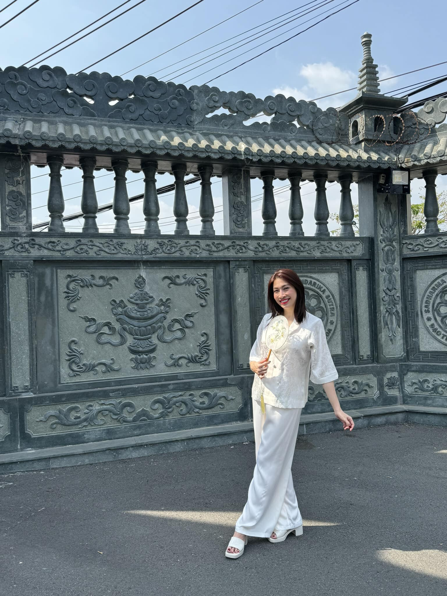 Sao Việt 21/2: Cháu gái Vũ Linh vui vẻ bên gia đình, Lan Ngọc diện biniki cắt xẻ - 4