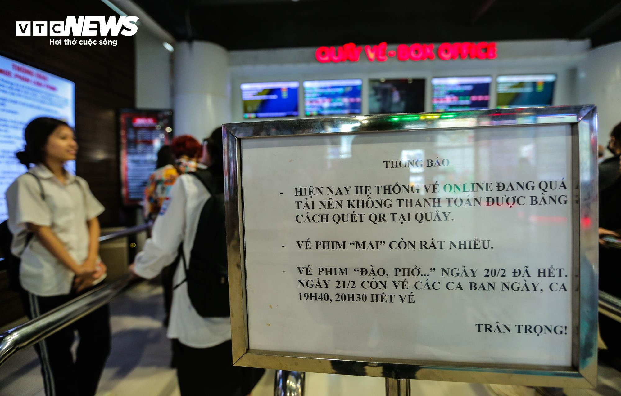 'Đào, phở và piano': Khán giả muốn xem phải ra rạp đặt vé cho ngày hôm sau - 7