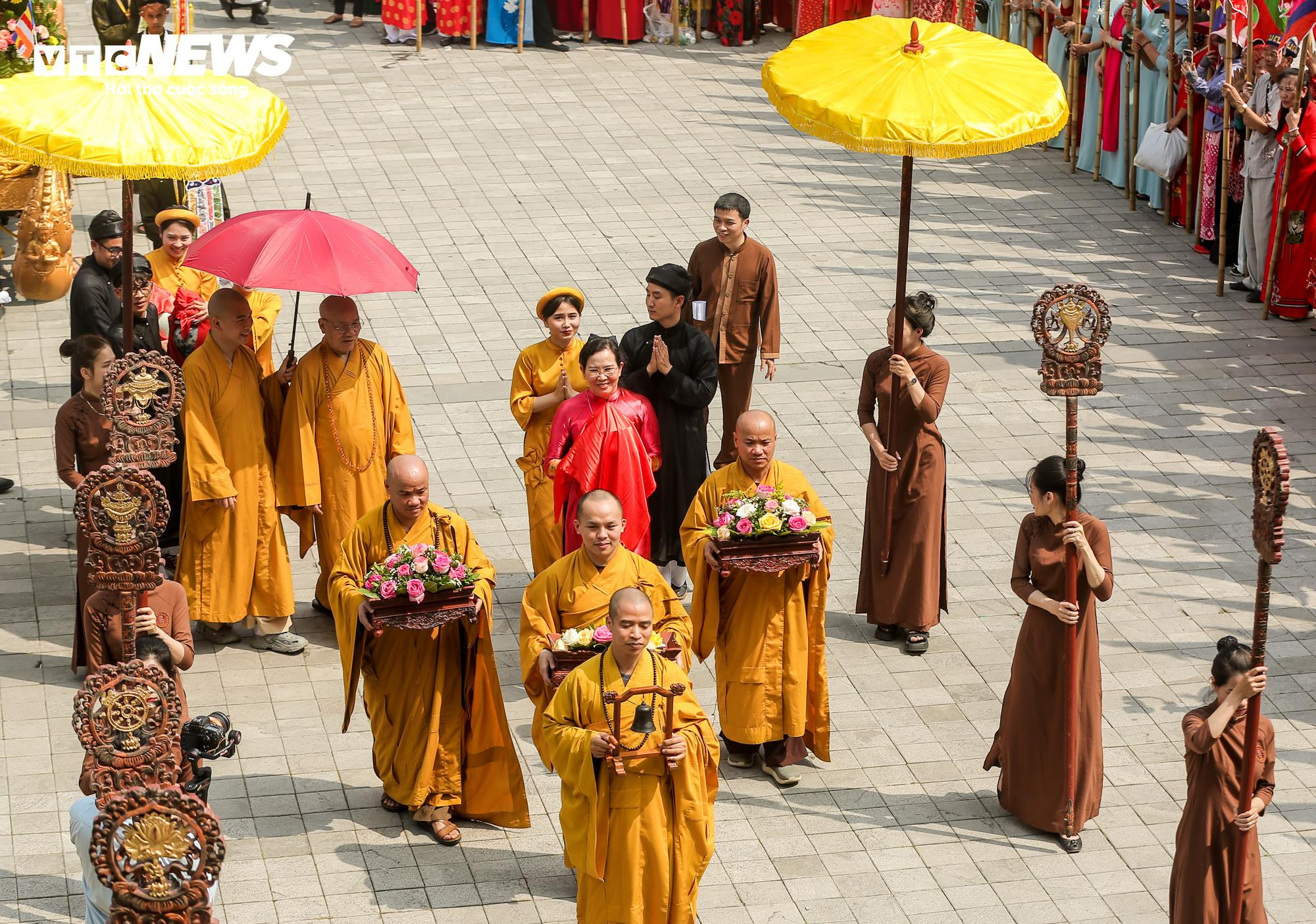 207 thuyền, 60 trai tráng tham gia rước nước ngày khai hội chùa Tam Chúc - 19