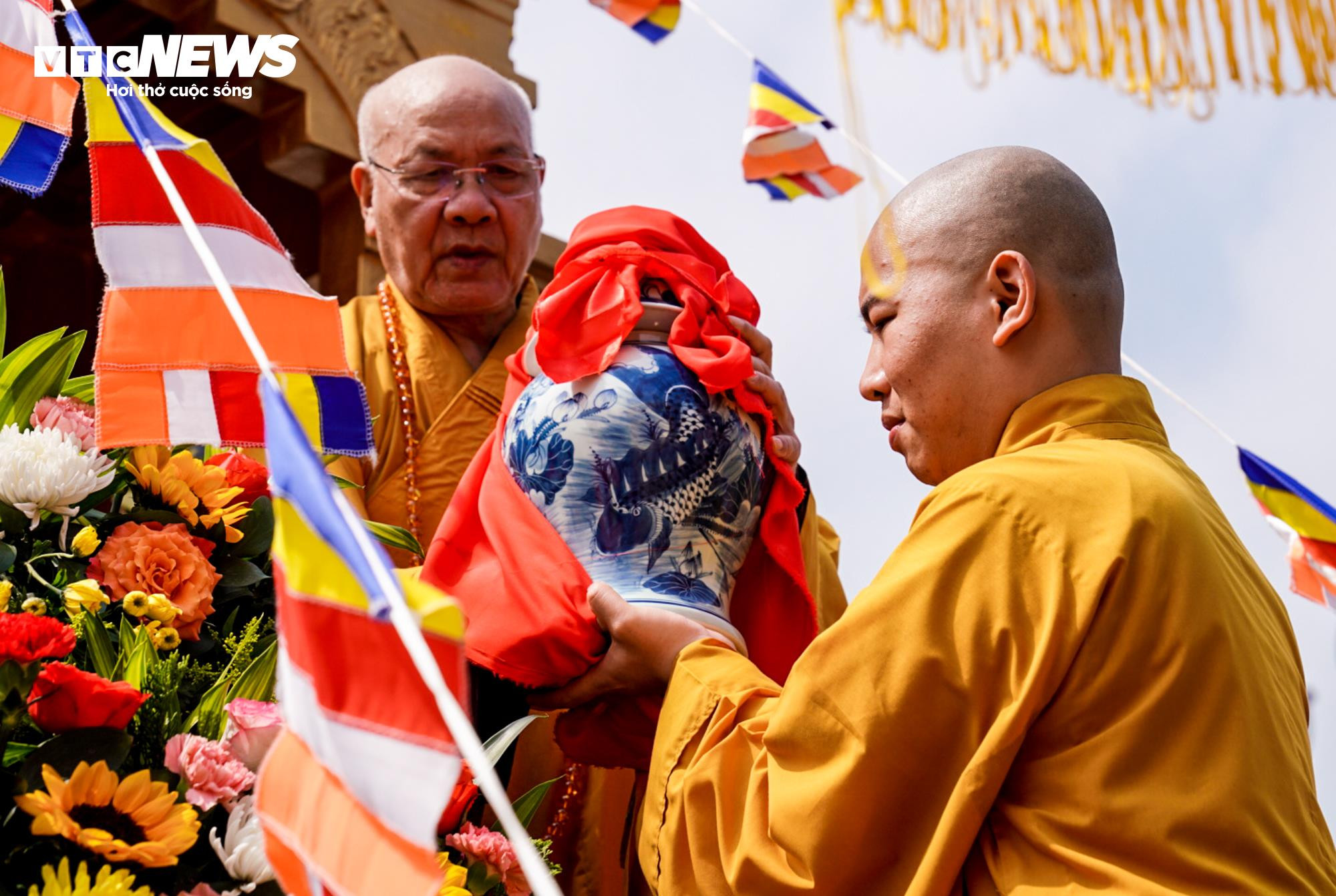 207 thuyền, 60 trai tráng tham gia rước nước ngày khai hội chùa Tam Chúc - 11