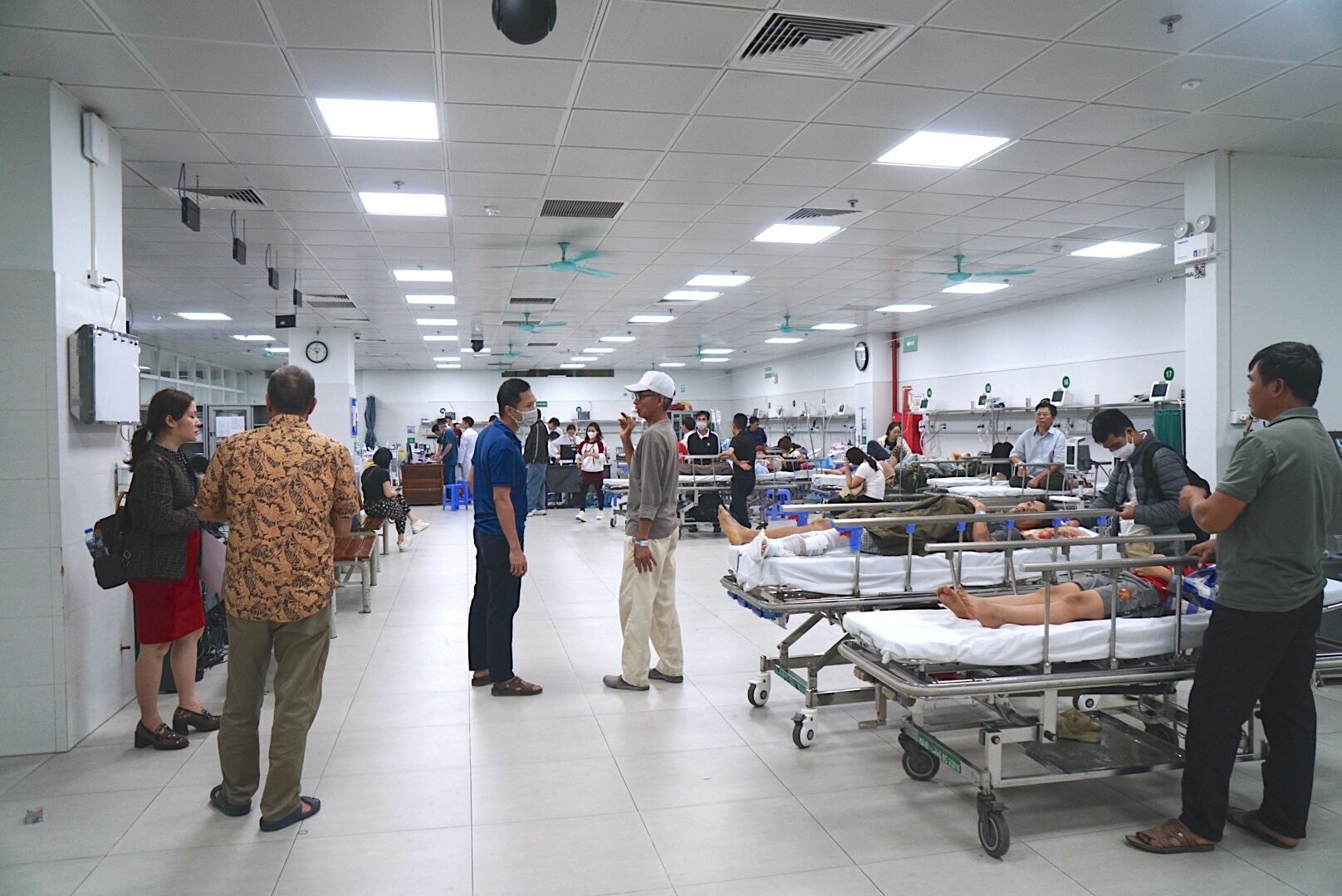  24 giờ trực cấp cứu tại bệnh viện ngoại khoa lớn nhất cả nước - 6