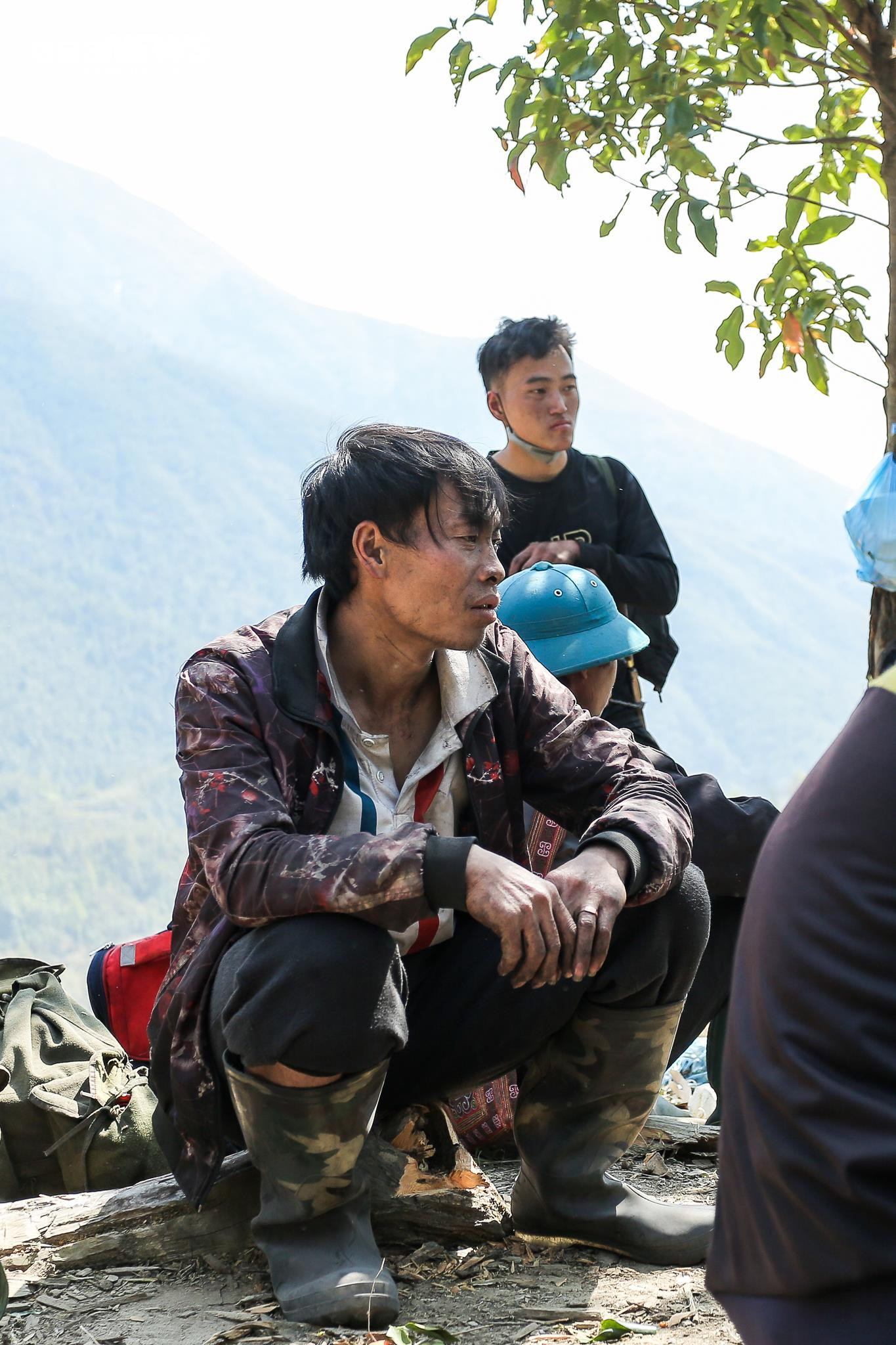 Bữa cơm vội vàng của những chiến sỹ ngăn 'giặc lửa' ở Vườn quốc gia Hoàng Liên - 6