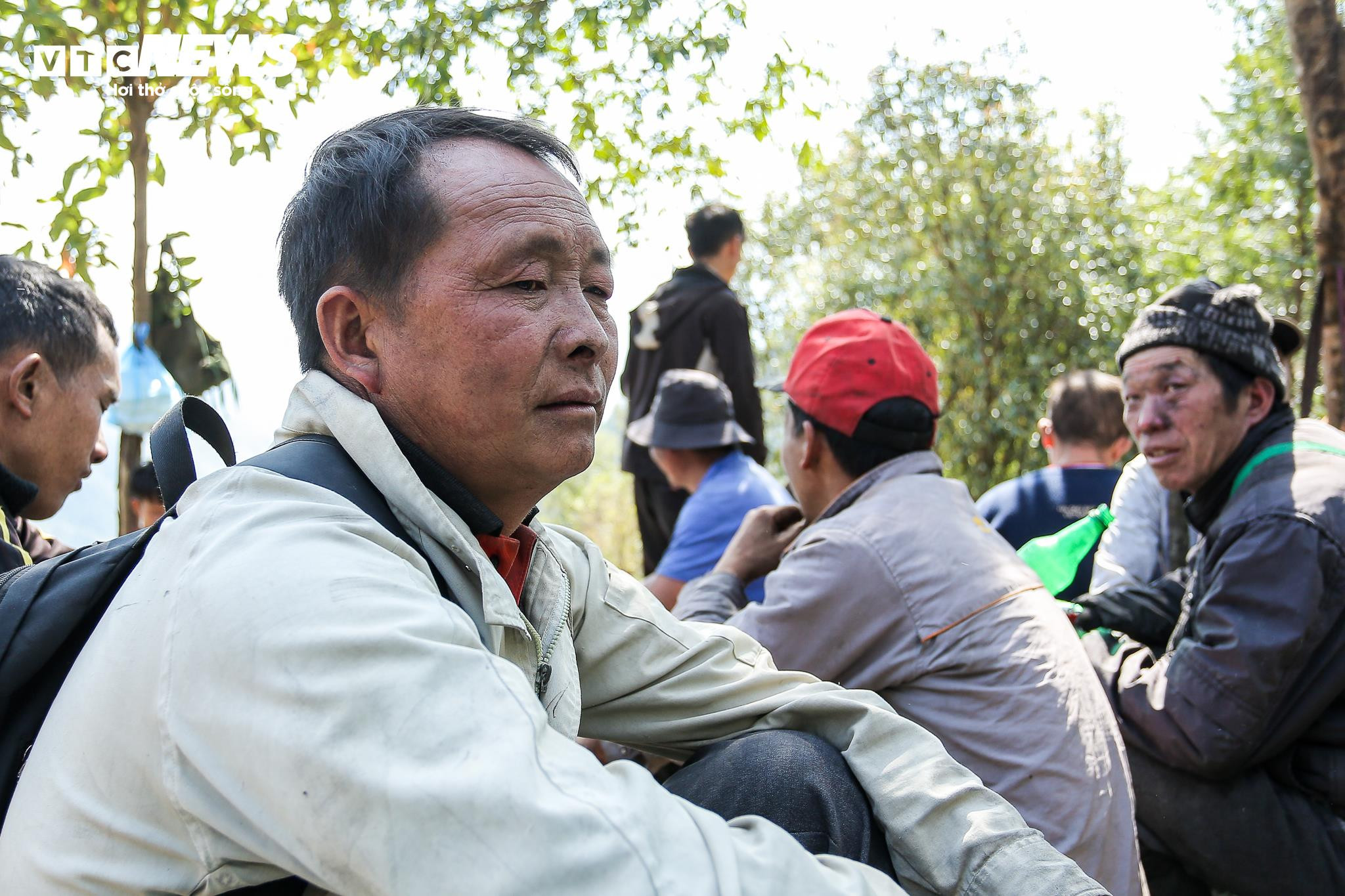 Bữa cơm vội vàng của những chiến sỹ ngăn 'giặc lửa' ở Vườn quốc gia Hoàng Liên - 8