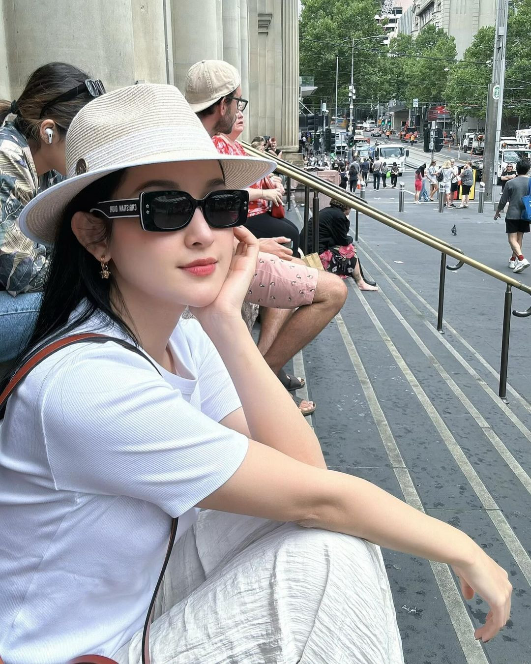 Sao Việt 27/2: Chí Trung du lịch cùng bạn gái, Lưu Hương Giang an yên bên 2 con - 4