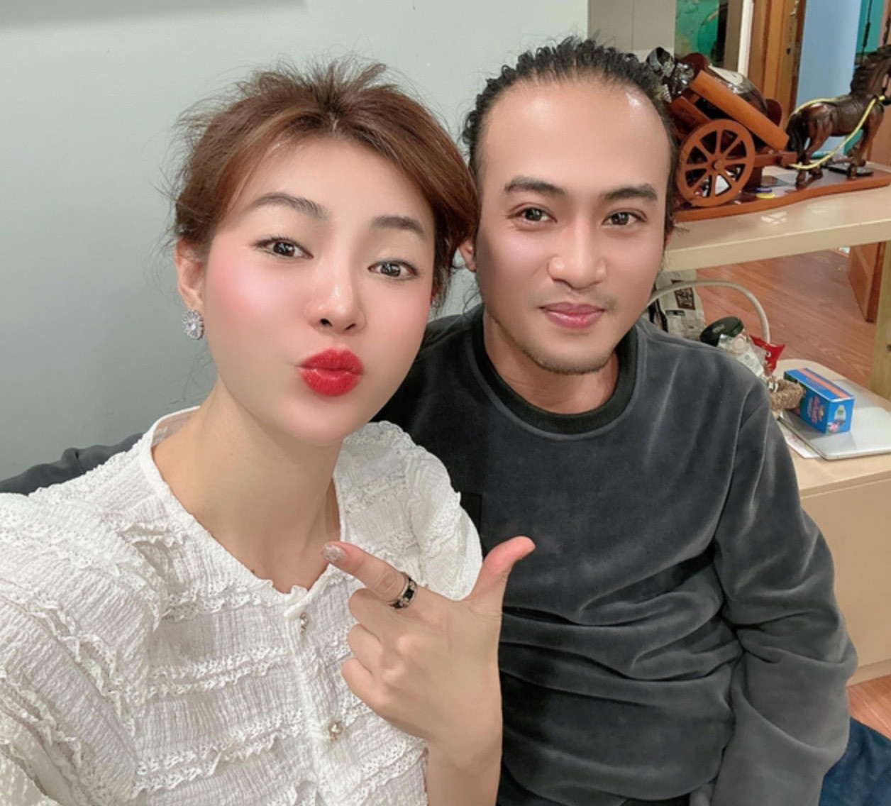 Sao Việt 27/2: Chí Trung du lịch cùng bạn gái, Lưu Hương Giang an yên bên 2 con - 3