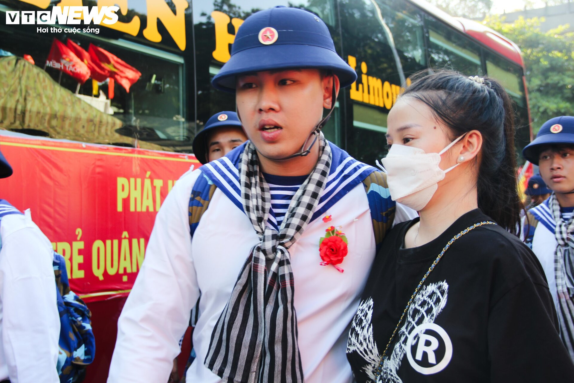 'Nhập ngũ là trách nhiệm của tuổi trẻ, con sẽ trưởng thành hơn' - 15