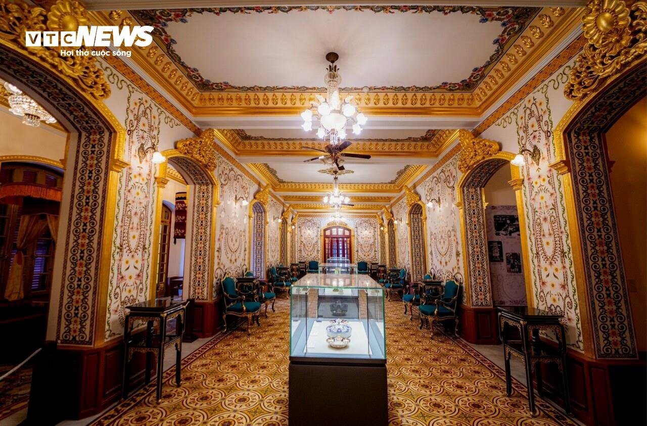  Cận cảnh cung điện thời nhà Nguyễn tốn hàng triệu USD phục dựng ở Huế - 4