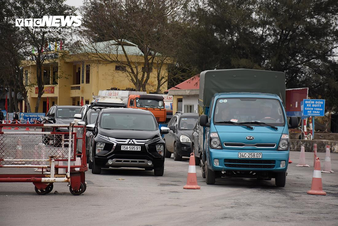 Những chuyến phà cuối cùng đưa du khách rời bến Gót sang đảo Cát Bà - 6
