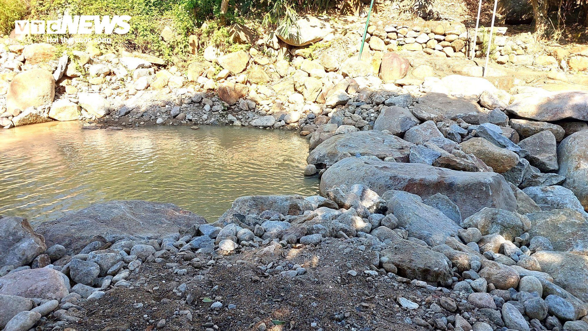 Lén lút san ủi, chặn dòng suối trái phép để làm du lịch sinh thái ở Đà Nẵng - 5