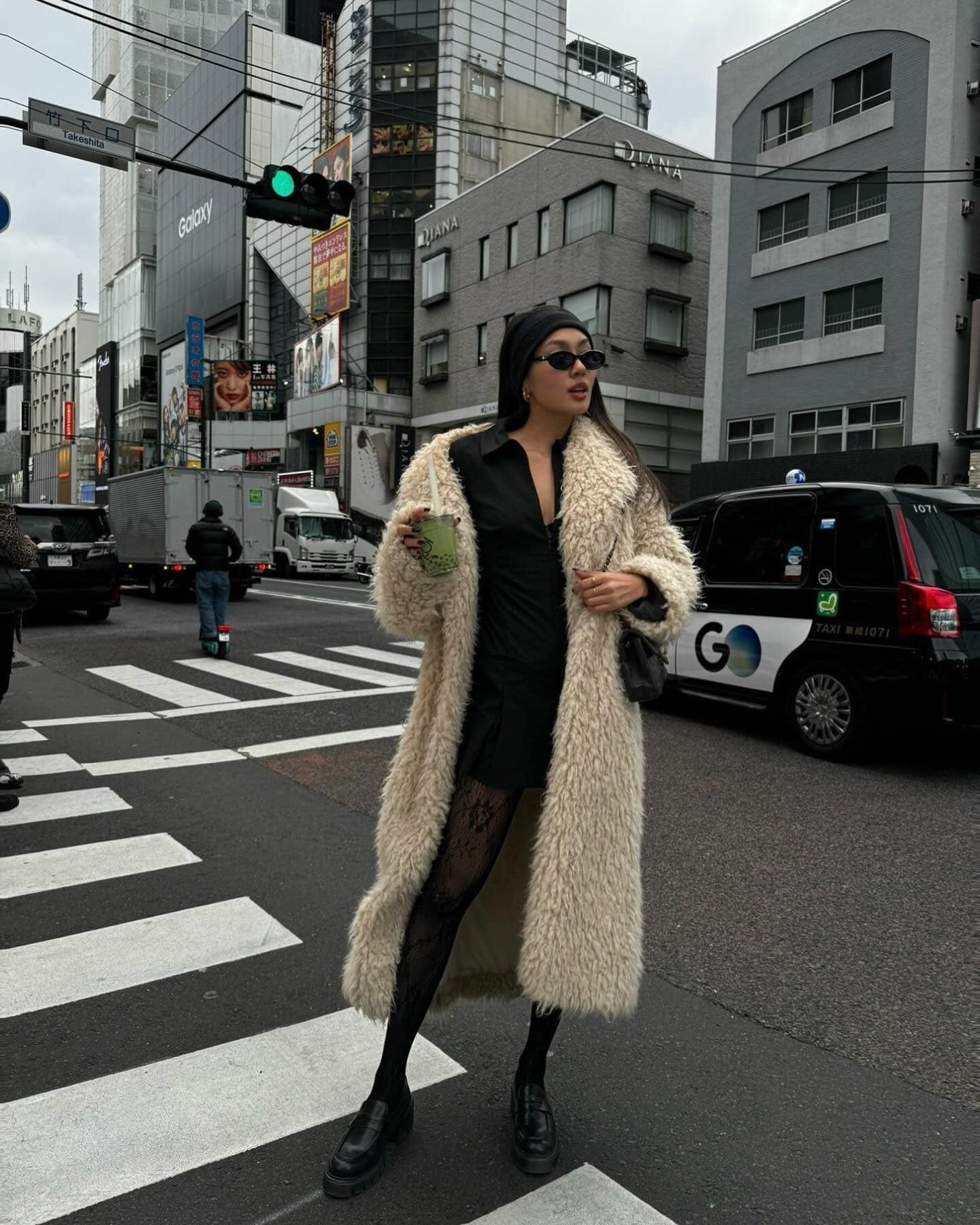 Sao Việt 7/3: Hồng Vân khen phim của Trấn Thành, Hồng Nhung trẻ đẹp tuổi 54 - 10