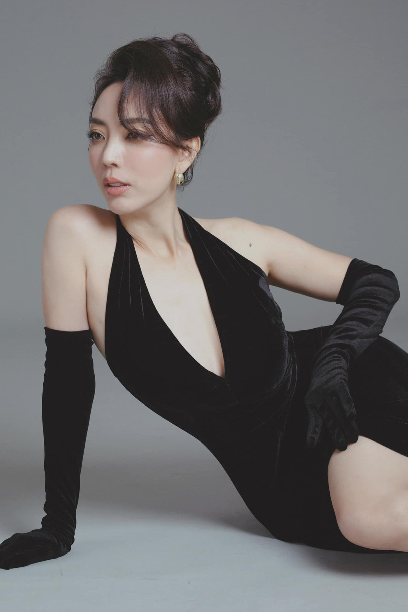 Sao Việt 7/3: Hồng Vân khen phim của Trấn Thành, Hồng Nhung trẻ đẹp tuổi 54 - 7