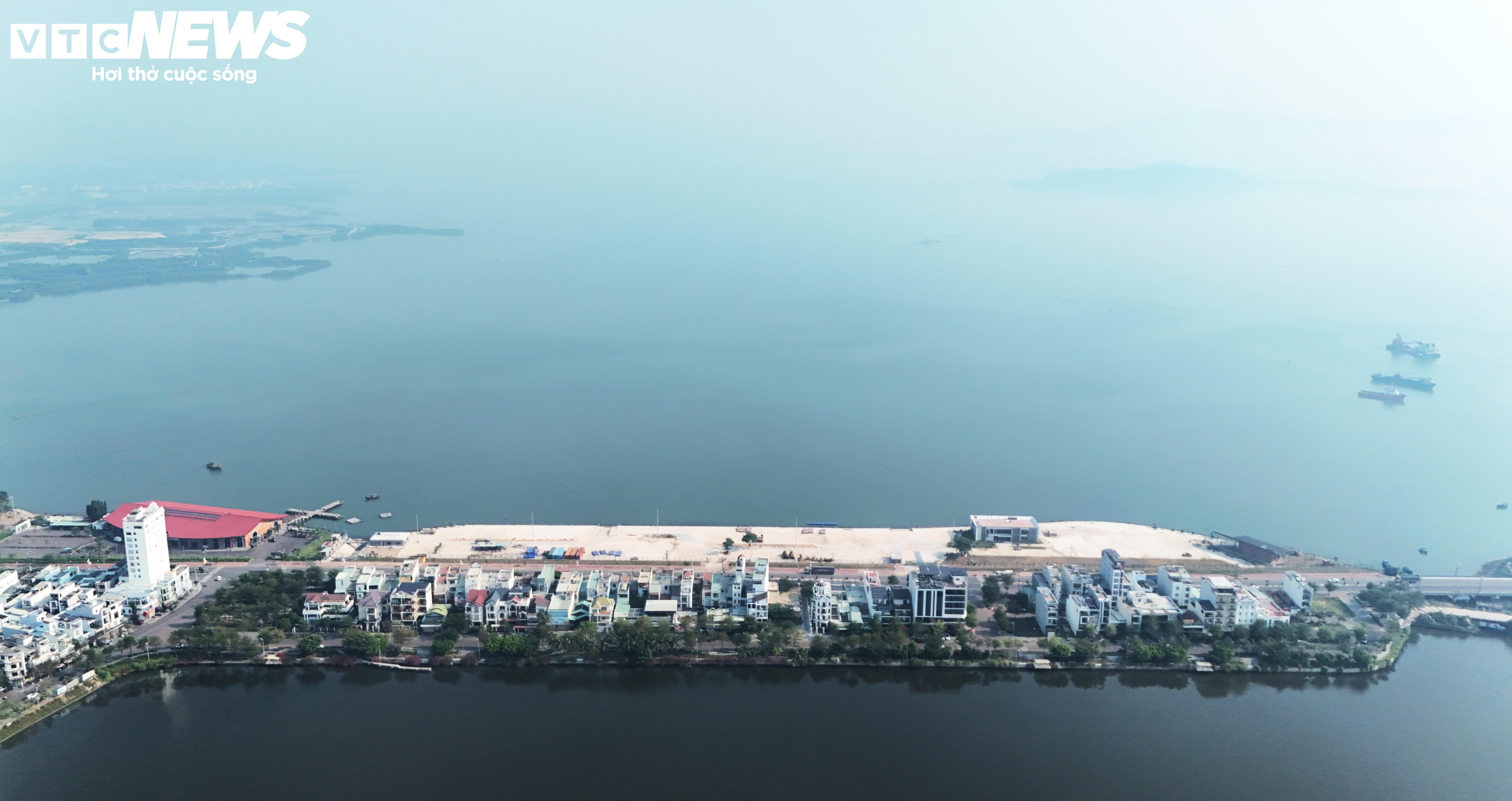 Cận cảnh nơi các tay đua quốc tế sẽ tranh tài 'lướt sóng' tốc độ cao ở Bình Định - 12