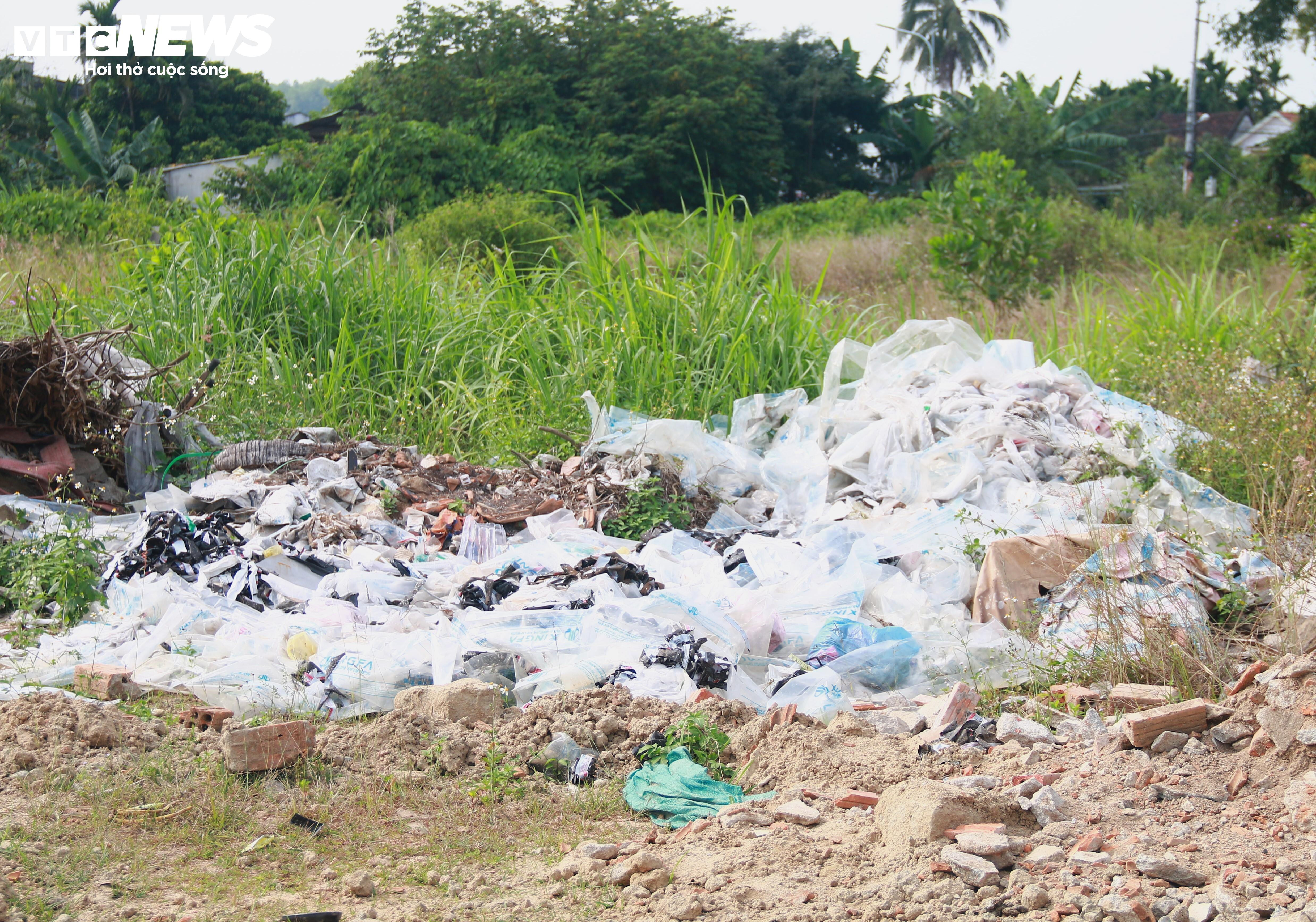 Sau 9 năm triển khai, khu dân cư kiểu mẫu ở Quảng Ngãi thành nơi chăn bò - 10