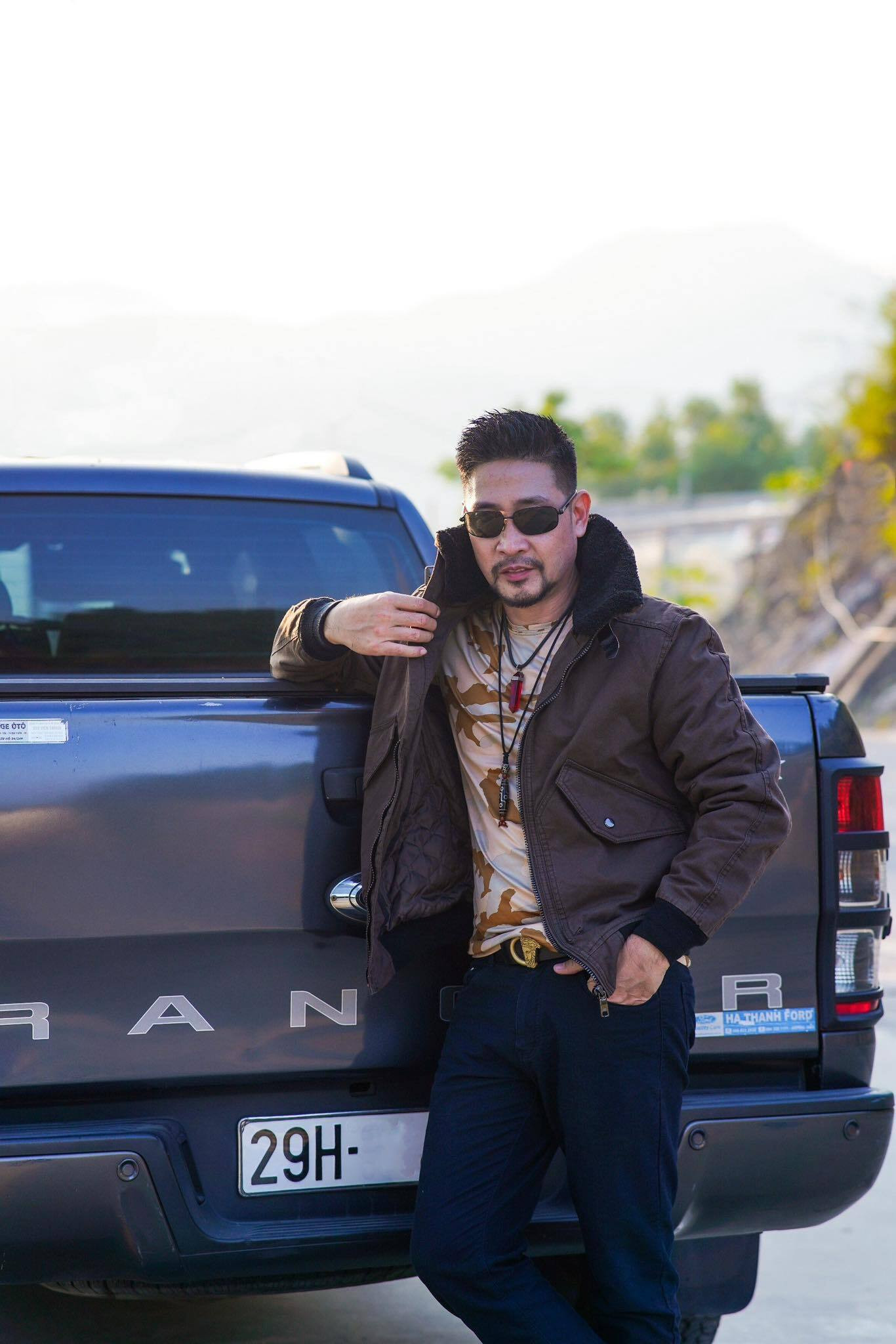 Sao Việt 11/3: Lý Hùng trẻ trung, Thanh Hằng đắm đuối ngắm chồng - 7