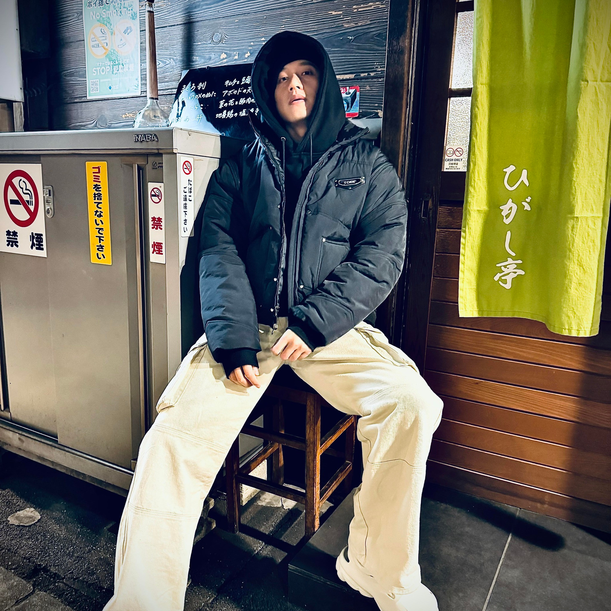 Sao Việt 11/3: Lý Hùng trẻ trung, Thanh Hằng đắm đuối ngắm chồng - 11