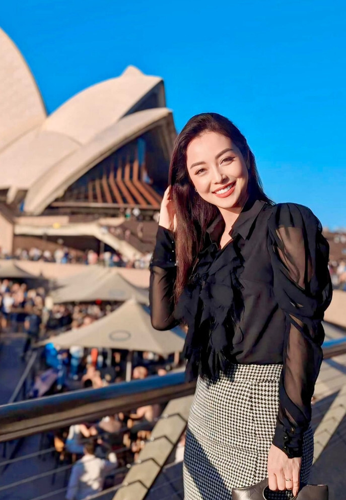 Sao Việt 12/3: Hoa hậu Ý Nhi thăng hạng nhan sắc, Hồng Vân trẻ đẹp bất ngờ - 10