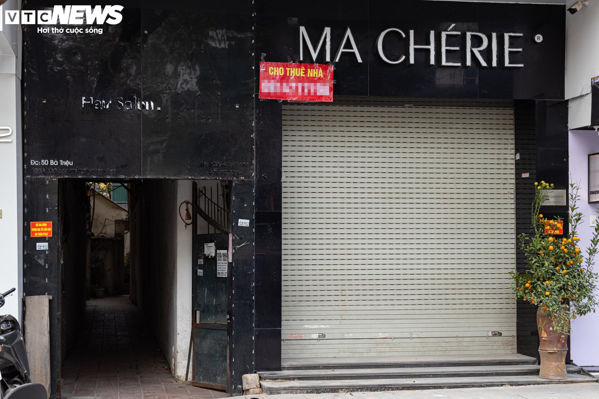 Nhiều cửa hàng giữa phố cổ Hà Nội im lìm đóng cửa, chủ nhà ngóng khách thuê - 18