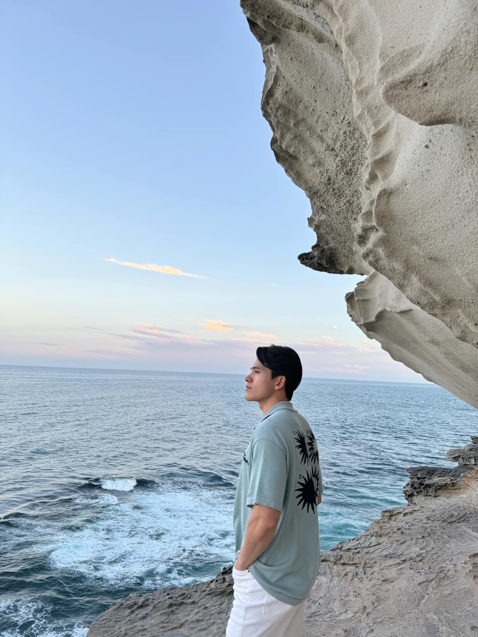 Sao Việt 13/3: Phan Hiển muốn sinh thêm con, Thương Tín lộ diện tươi tắn - 4