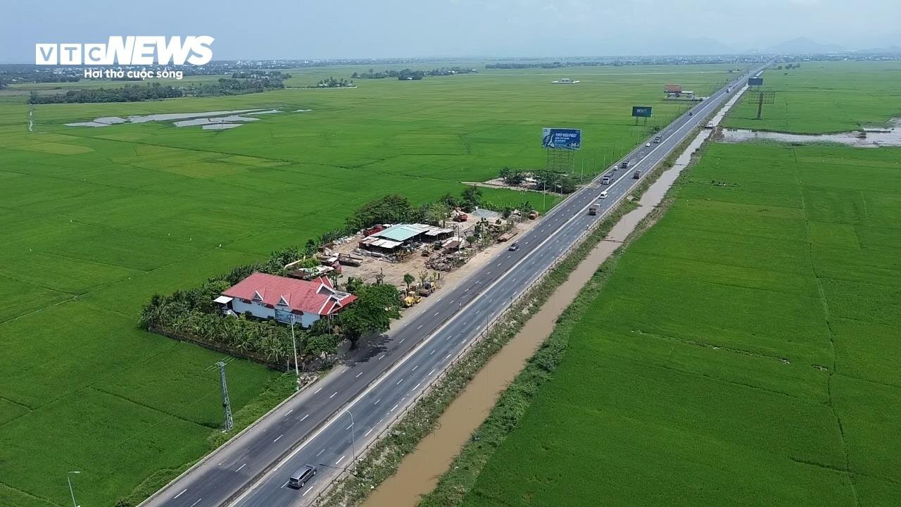 Đoạn quốc lộ 1 ‘xấu nhất Việt Nam’ qua tỉnh Phú Yên có bộ mặt mới - 2