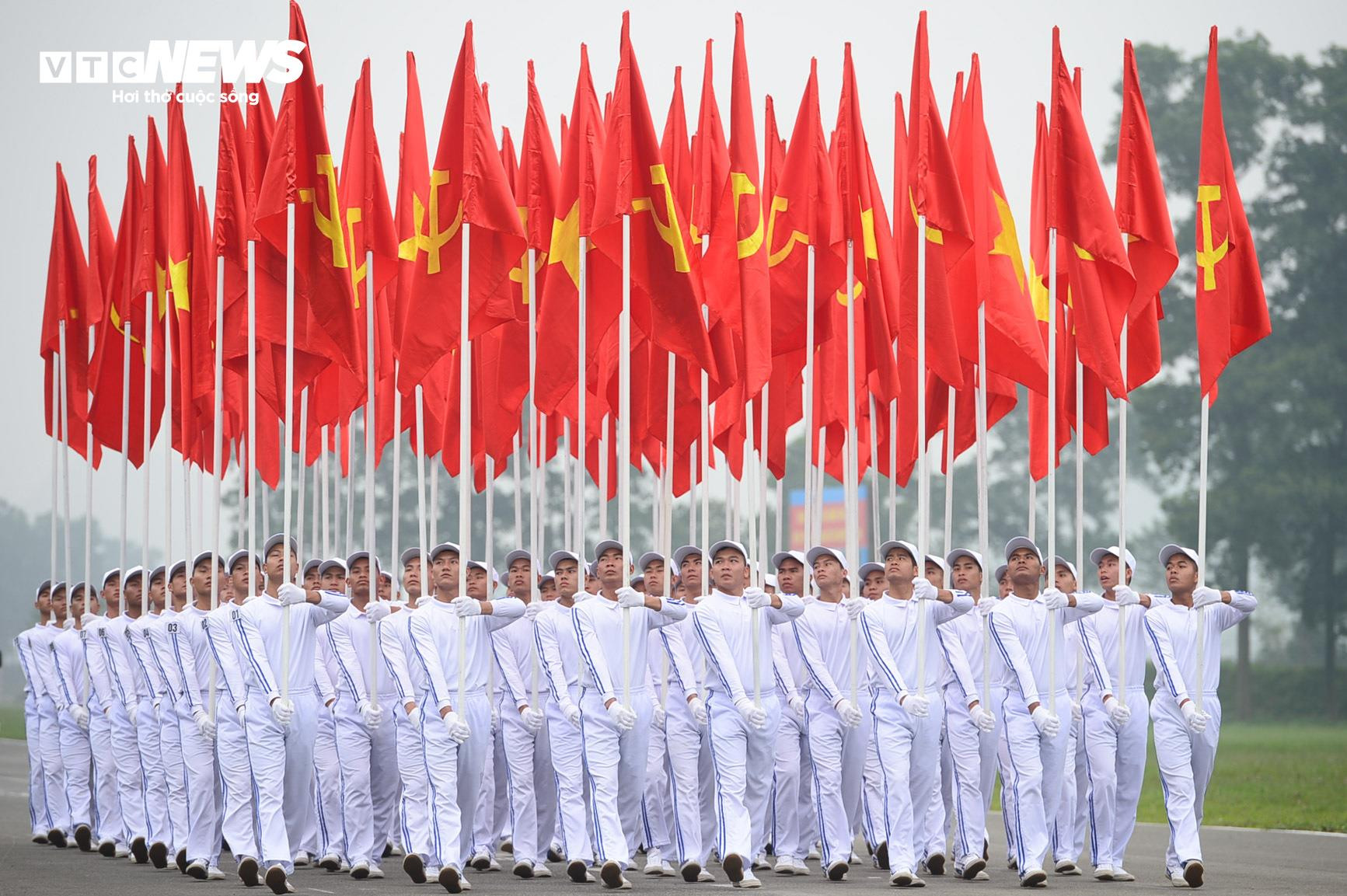 3.500 chiến sĩ hợp luyện diễu binh kỷ niệm Chiến thắng Điện Biên Phủ - 11