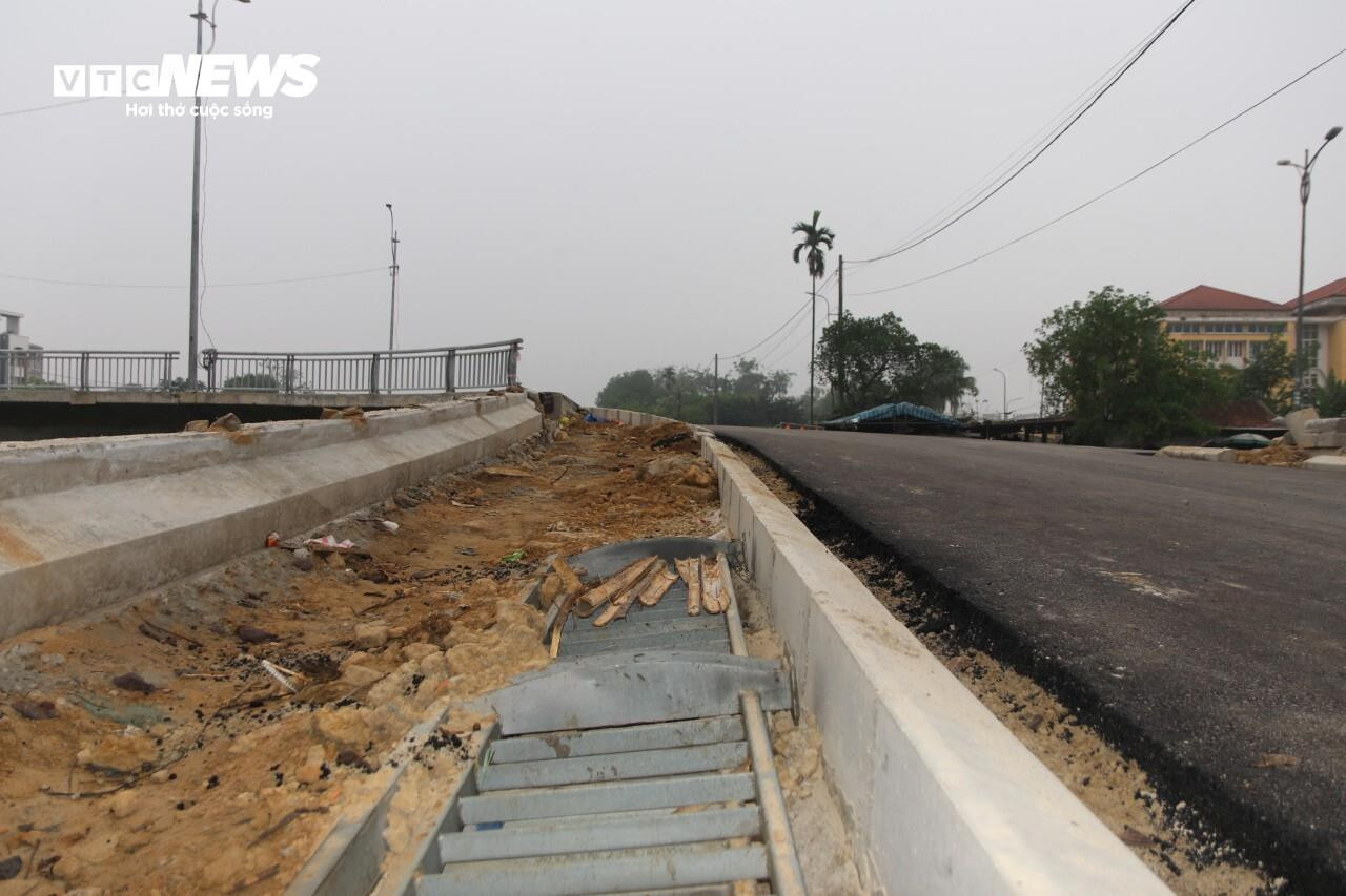 Cây cầu đội vốn gần 70 tỷ đồng ở TP Huế ra sao sau hơn nửa thập kỷ thi công? - 10