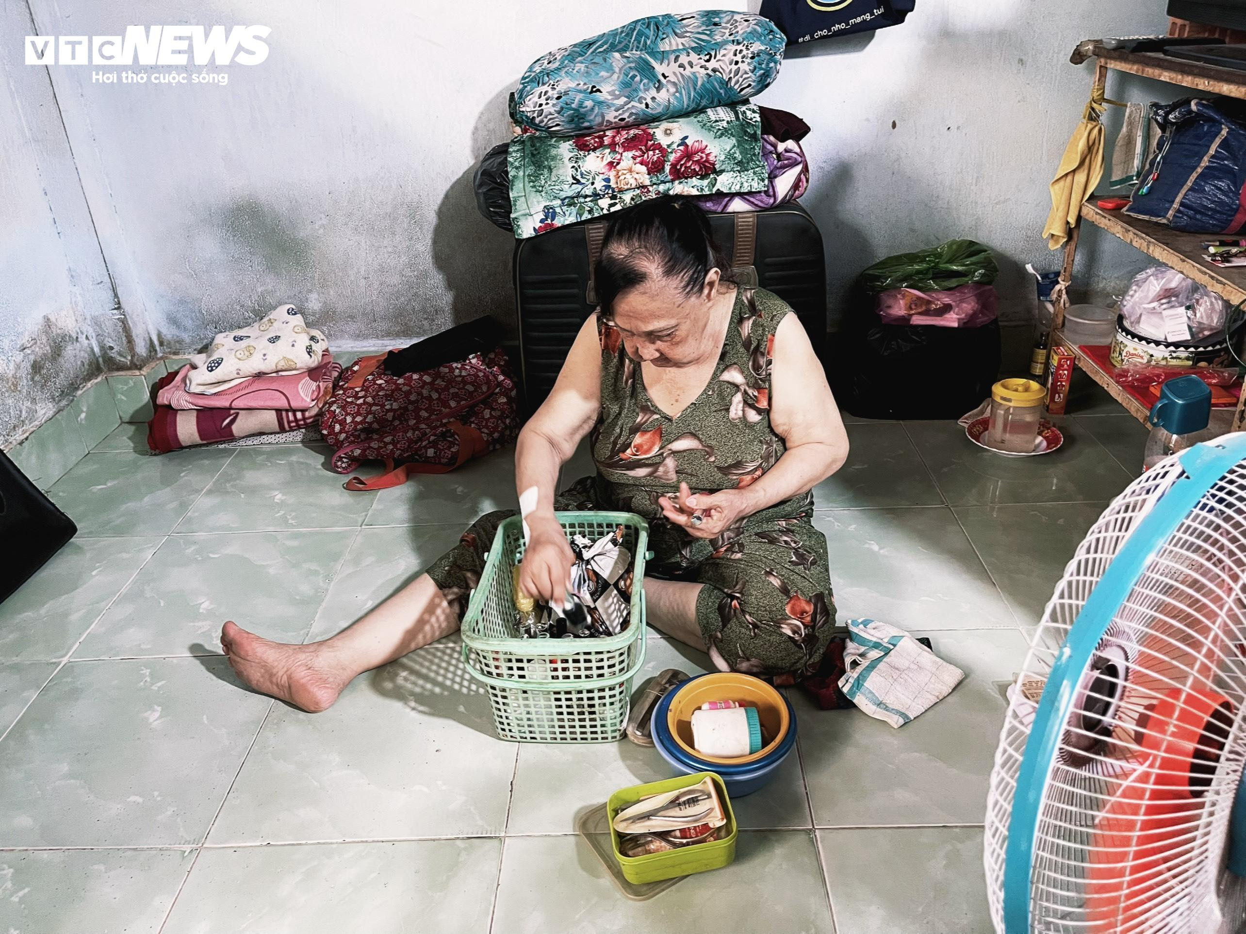 Chồng bỏ, con mất, 'cô đào nức tiếng một thời' sống lủi thủi trong nhà trọ 15m2 - 7