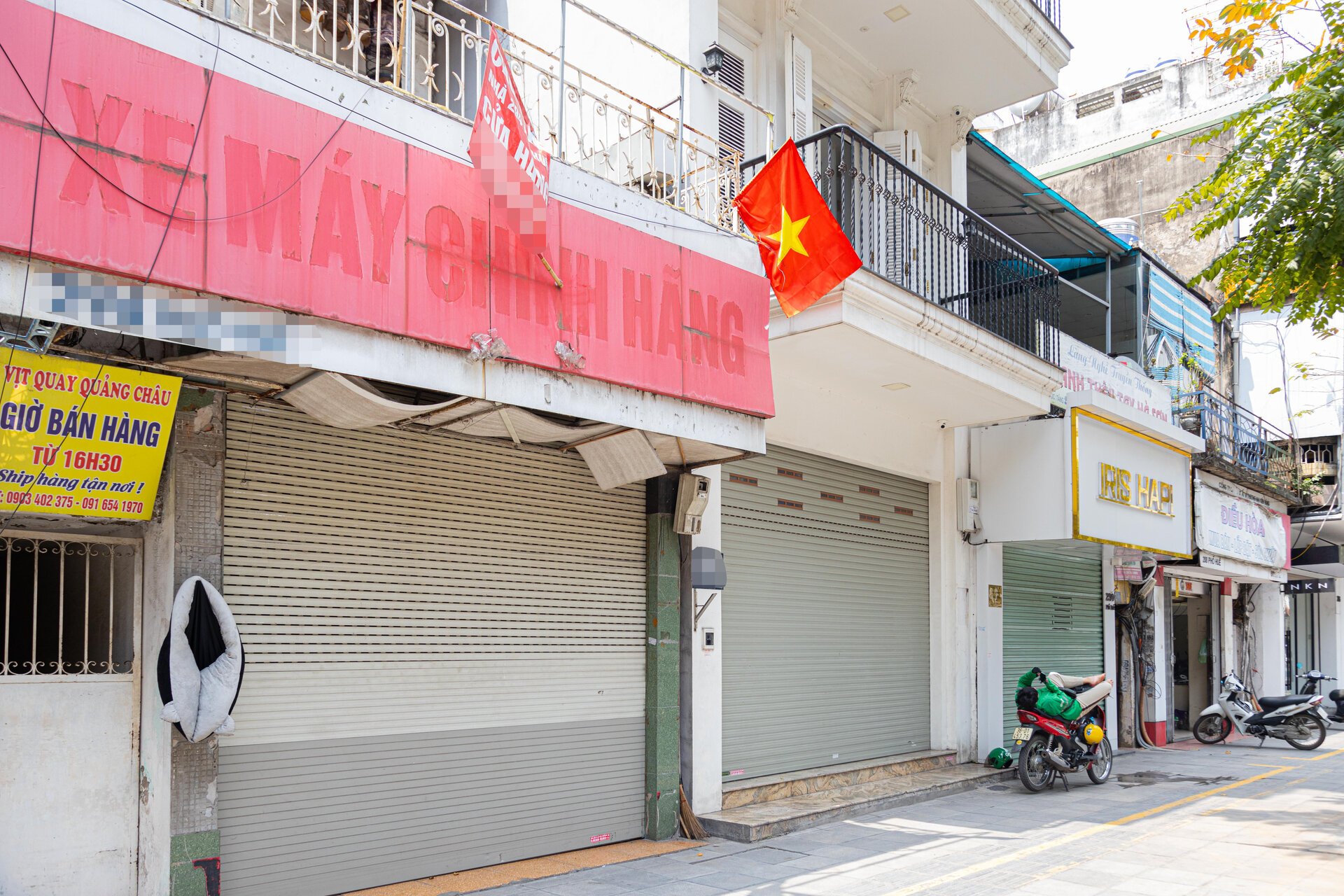 Hàng chục cửa hàng trên đất vàng phố Huế, Hà Nội đóng cửa, treo biển cho thuê - 5