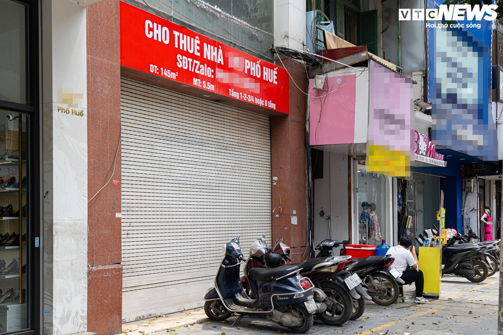 Hàng chục cửa hàng trên đất vàng phố Huế, Hà Nội đóng cửa, treo biển cho thuê - 14