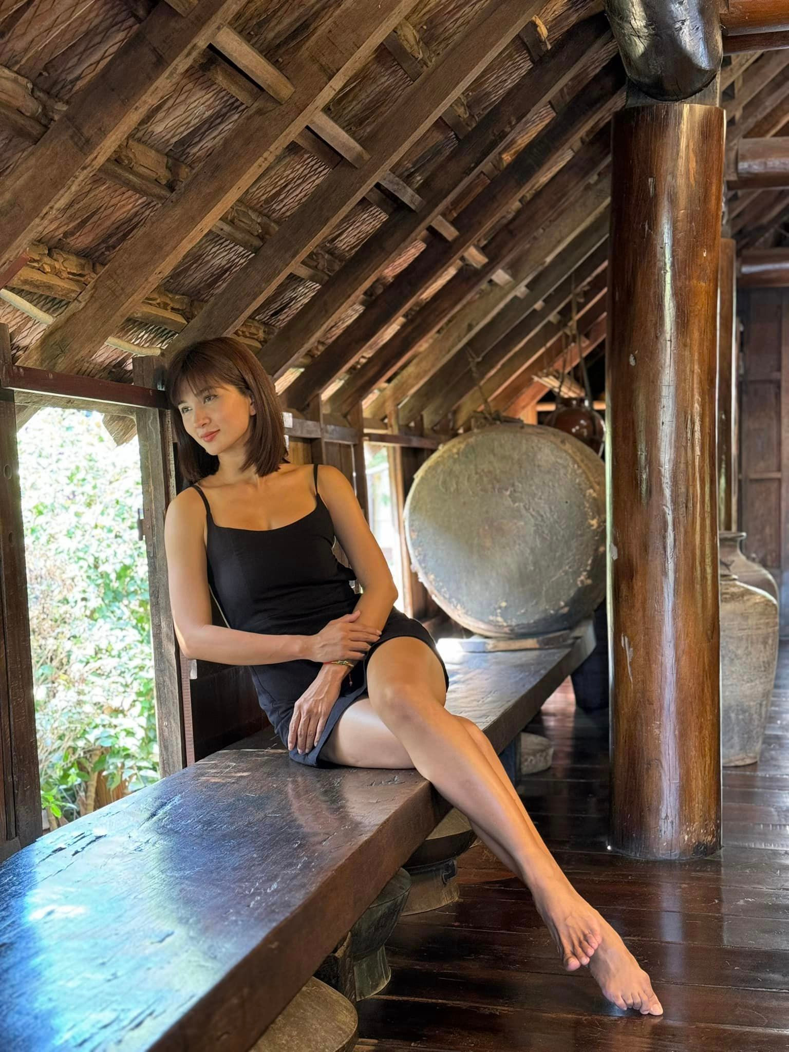 Sao Việt 29/3: Quyền Linh già nua trong phim mới, Việt Trinh không sợ nếp nhăn - 8