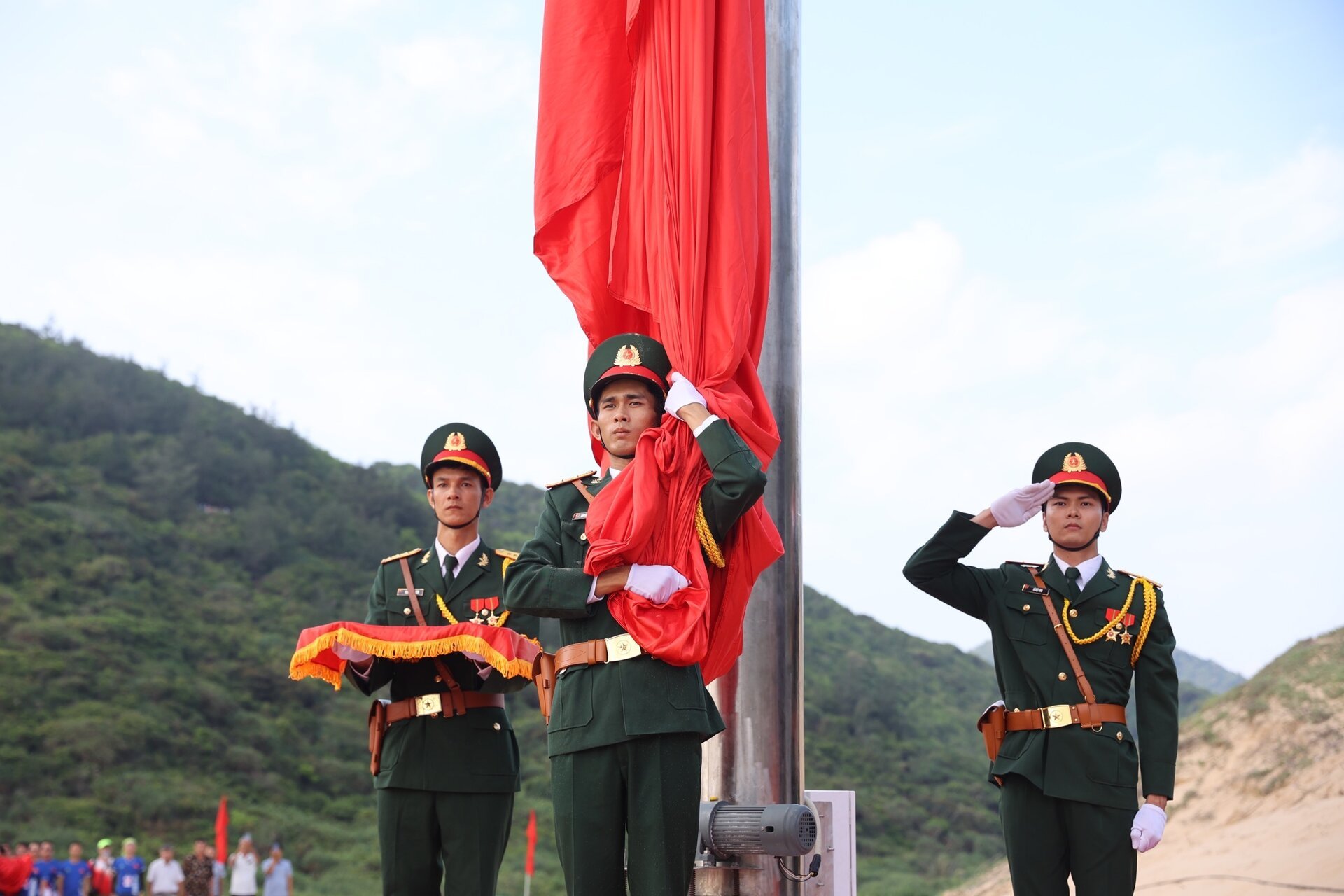 3.200 đoàn viên, thanh niên ở Phú Yên xếp hình bản đồ Việt Nam - 5