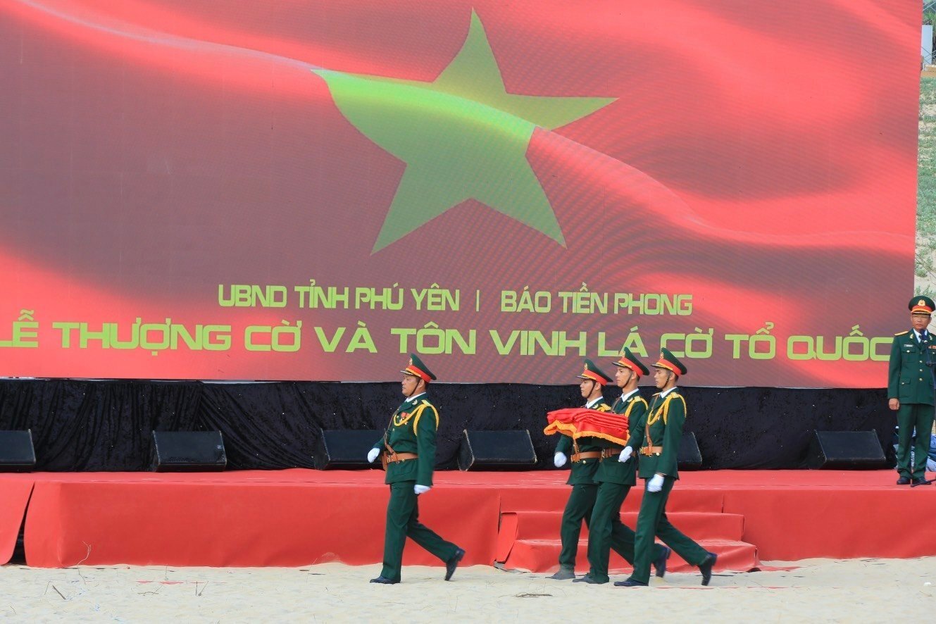 3.200 đoàn viên, thanh niên ở Phú Yên xếp hình bản đồ Việt Nam - 1