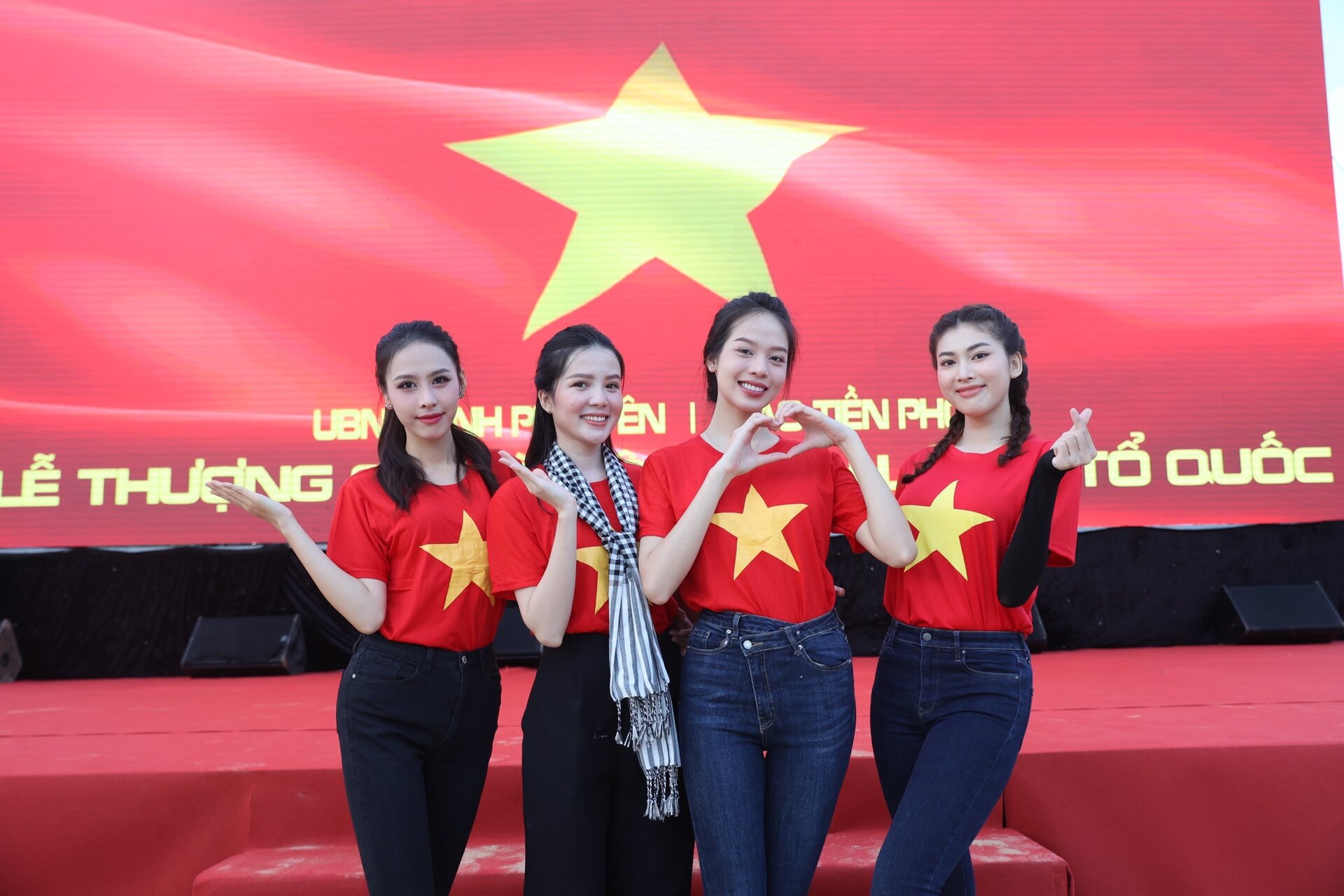 3.200 đoàn viên, thanh niên ở Phú Yên xếp hình bản đồ Việt Nam - 10