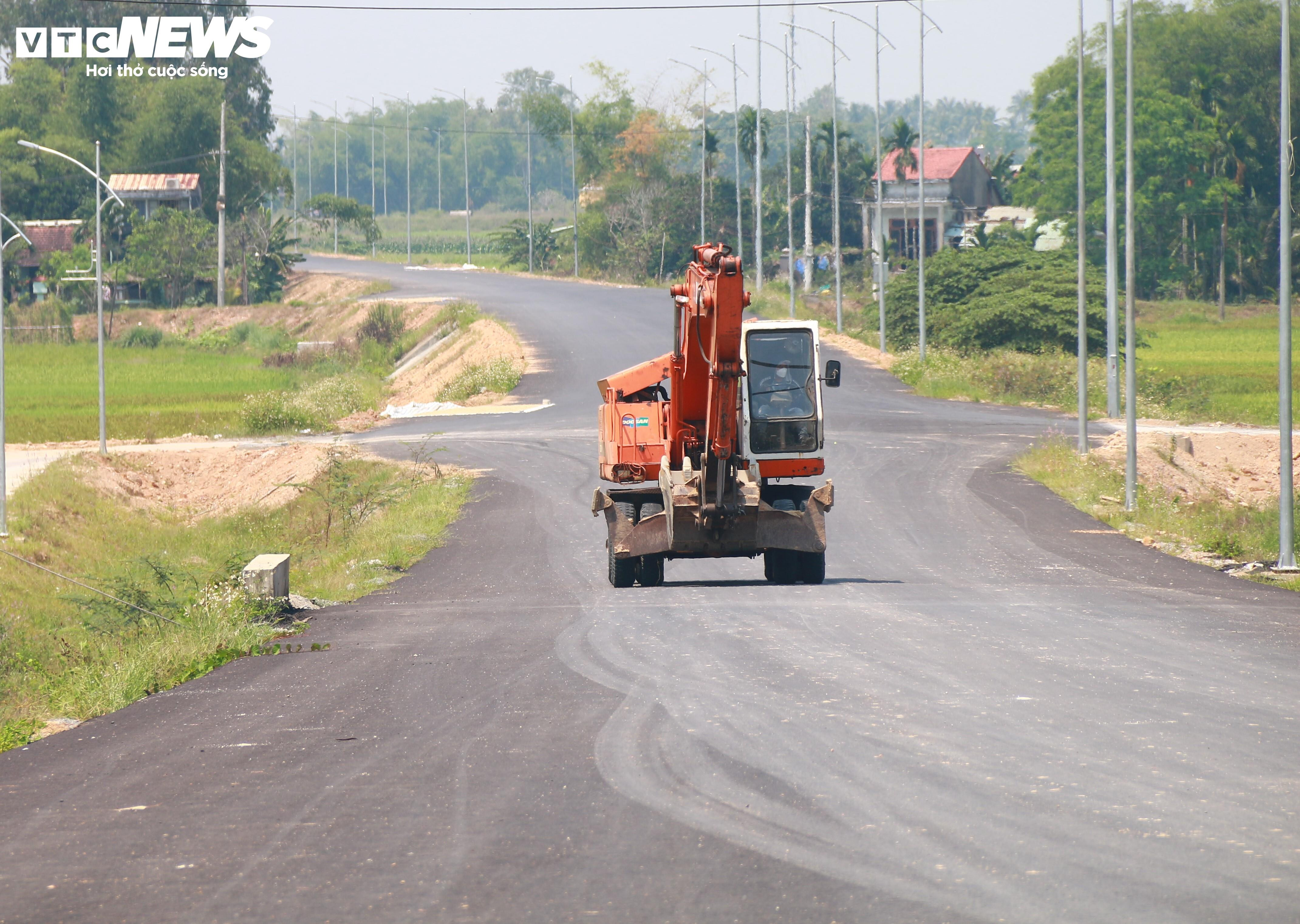 Vướng mặt bằng, cầu hàng trăm tỷ đồng ở Quảng Nam thi công kiểu 'rùa bò' - 5