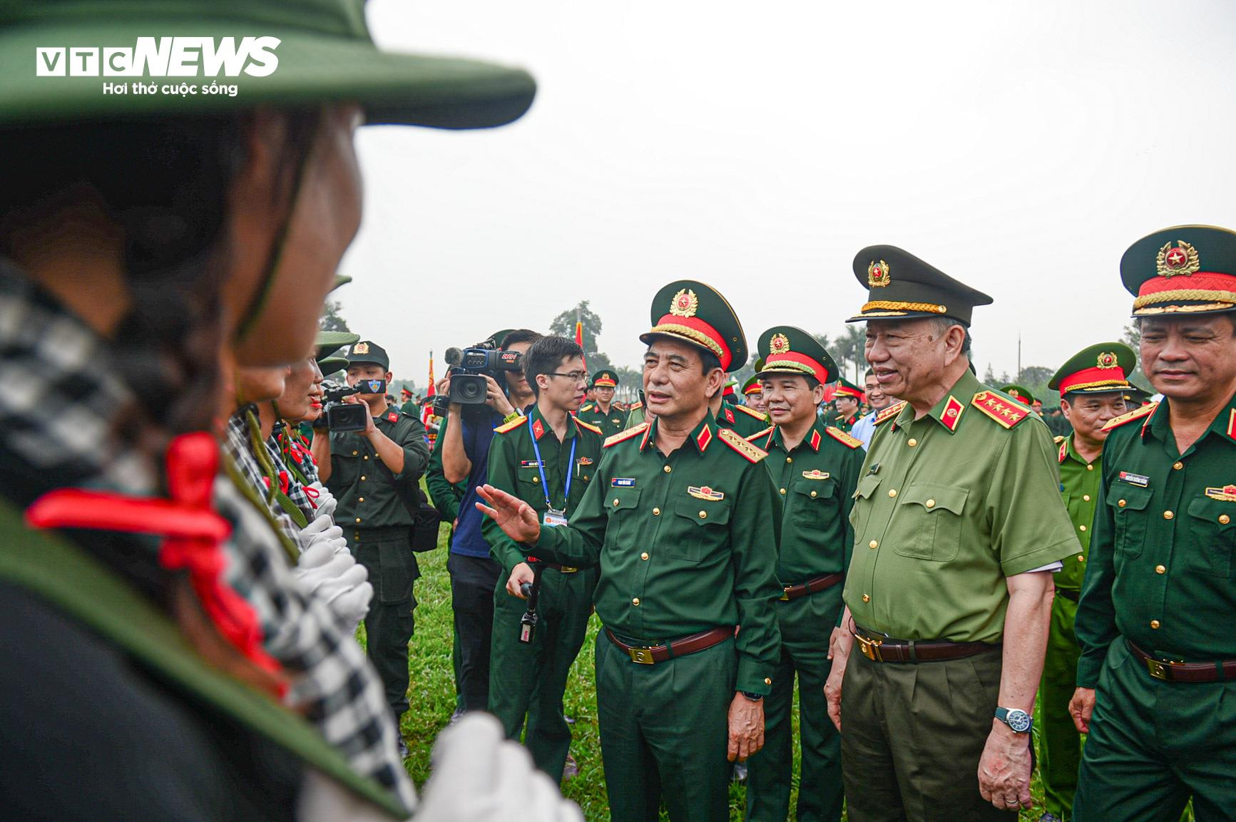 Hơn 3.000 chiến sĩ tái hiện khí thế hào hùng của Chiến thắng Điện Biên Phủ - 5