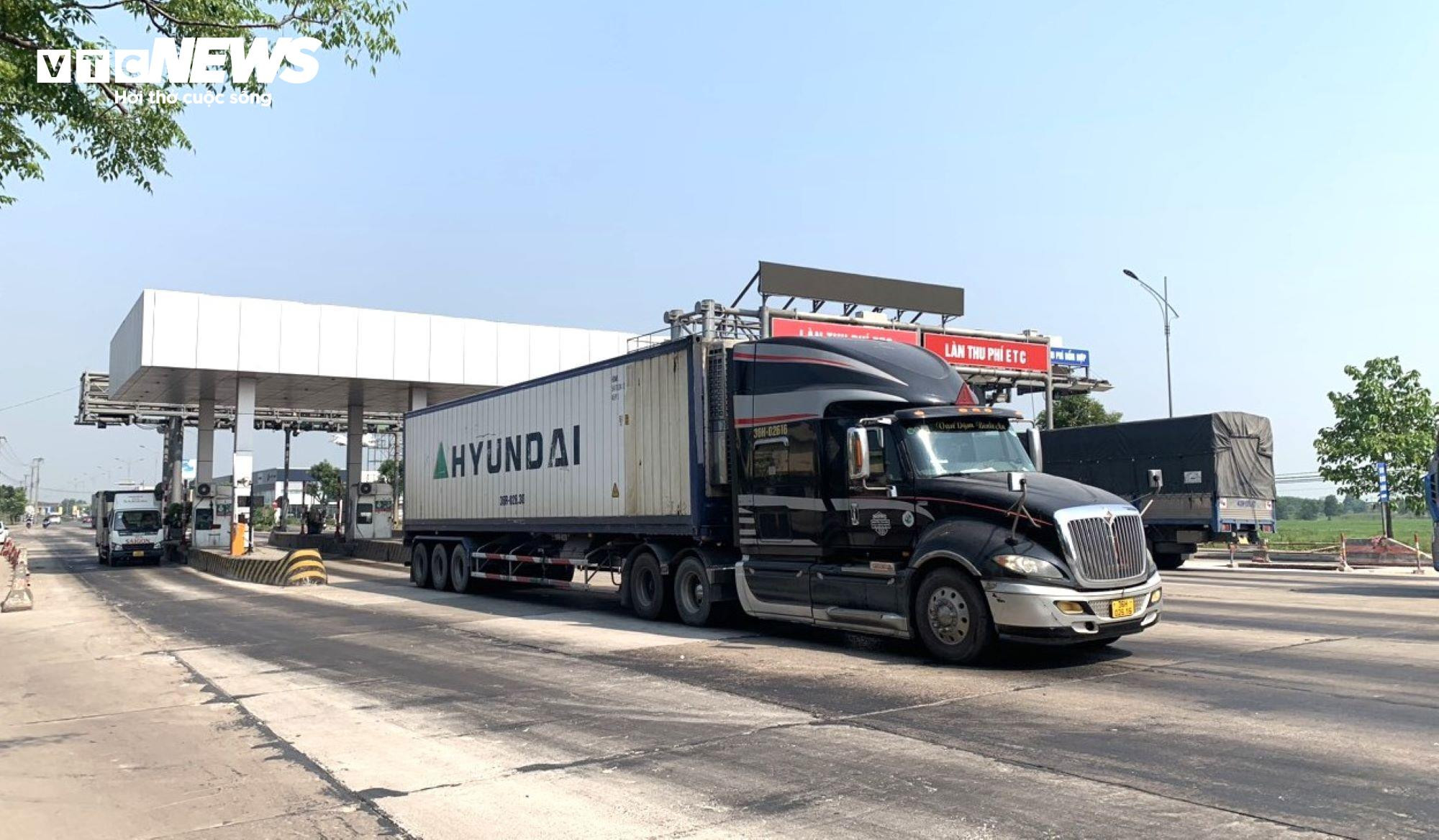 Ngày đầu cấm xe tải nặng tại cao tốc Cam Lộ-La Sơn: Nhiều xe phải quay đầu - 7