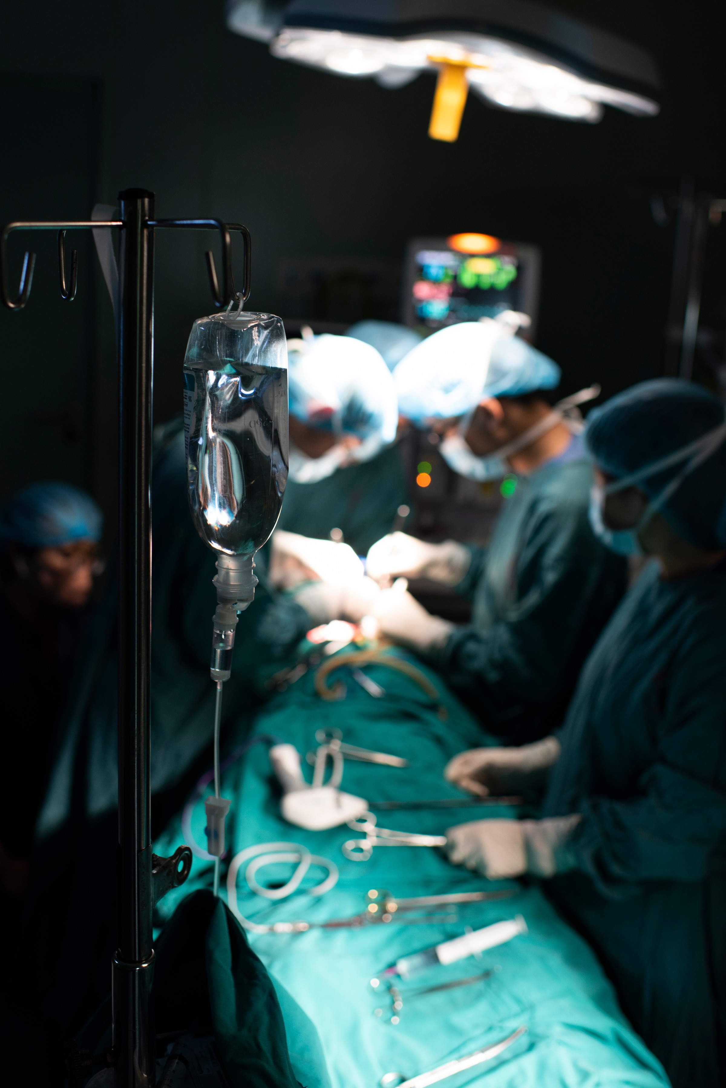 Cô gái hồi sinh từ quả thận của mẹ và 4 giờ căng thẳng trong phòng phẫu thuật - 18