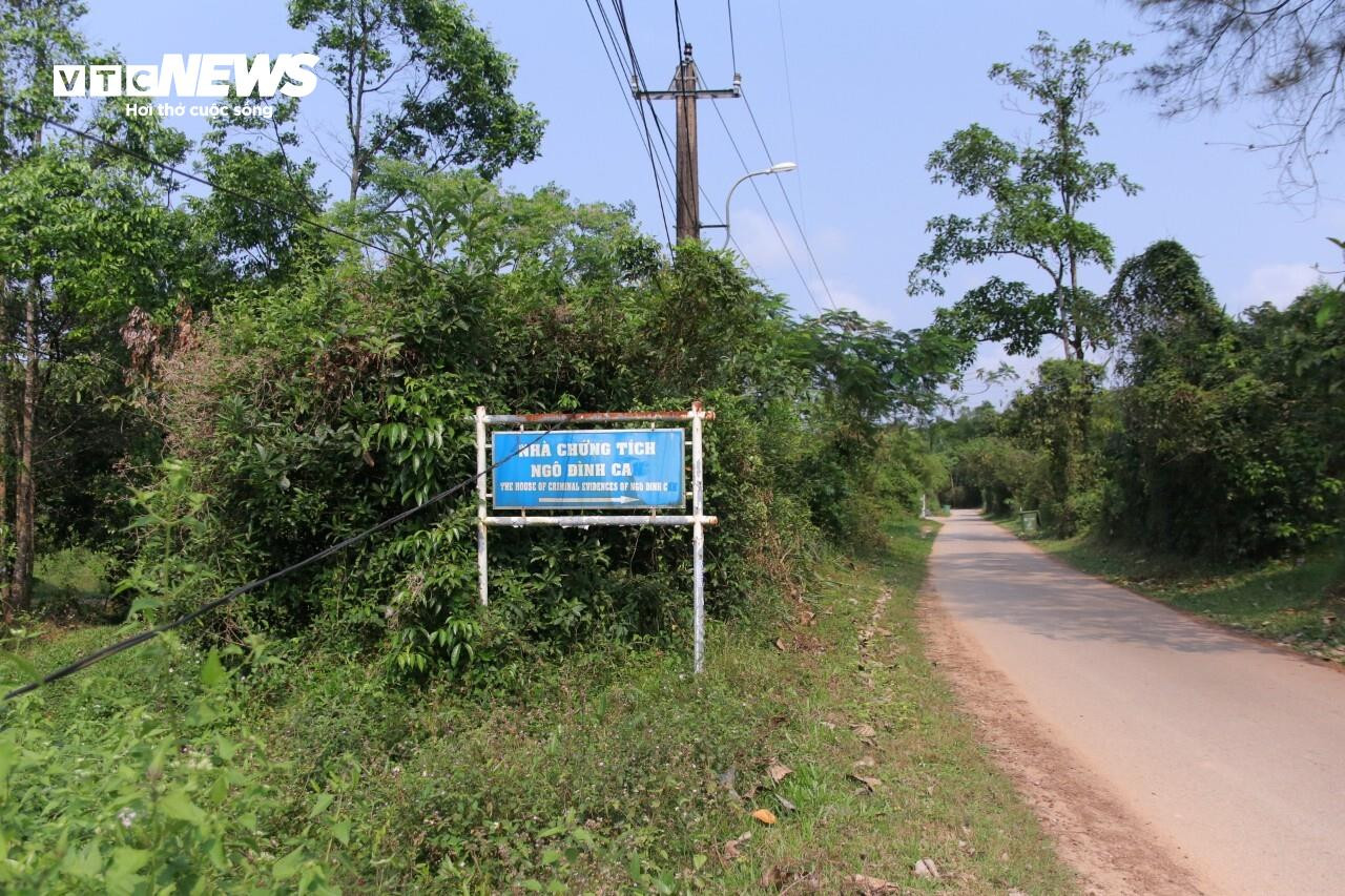 Vì sao dinh thự của 'bạo chúa miền Trung' bị bỏ hoang đến rợn người? - 1