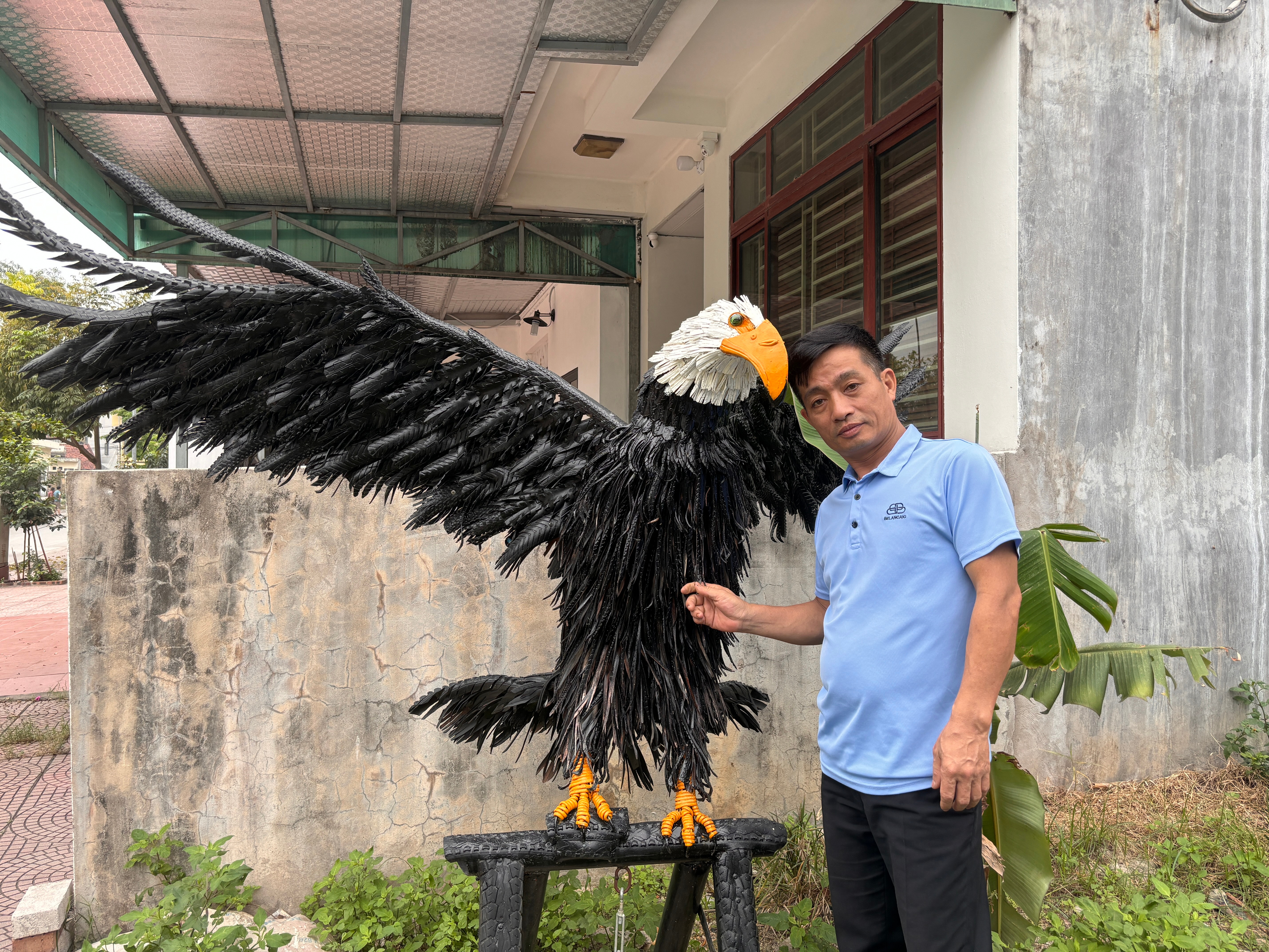 Ông chủ 'sở thú lốp xe' và đam mê sáng tạo từ vật liệu tái chế - 2