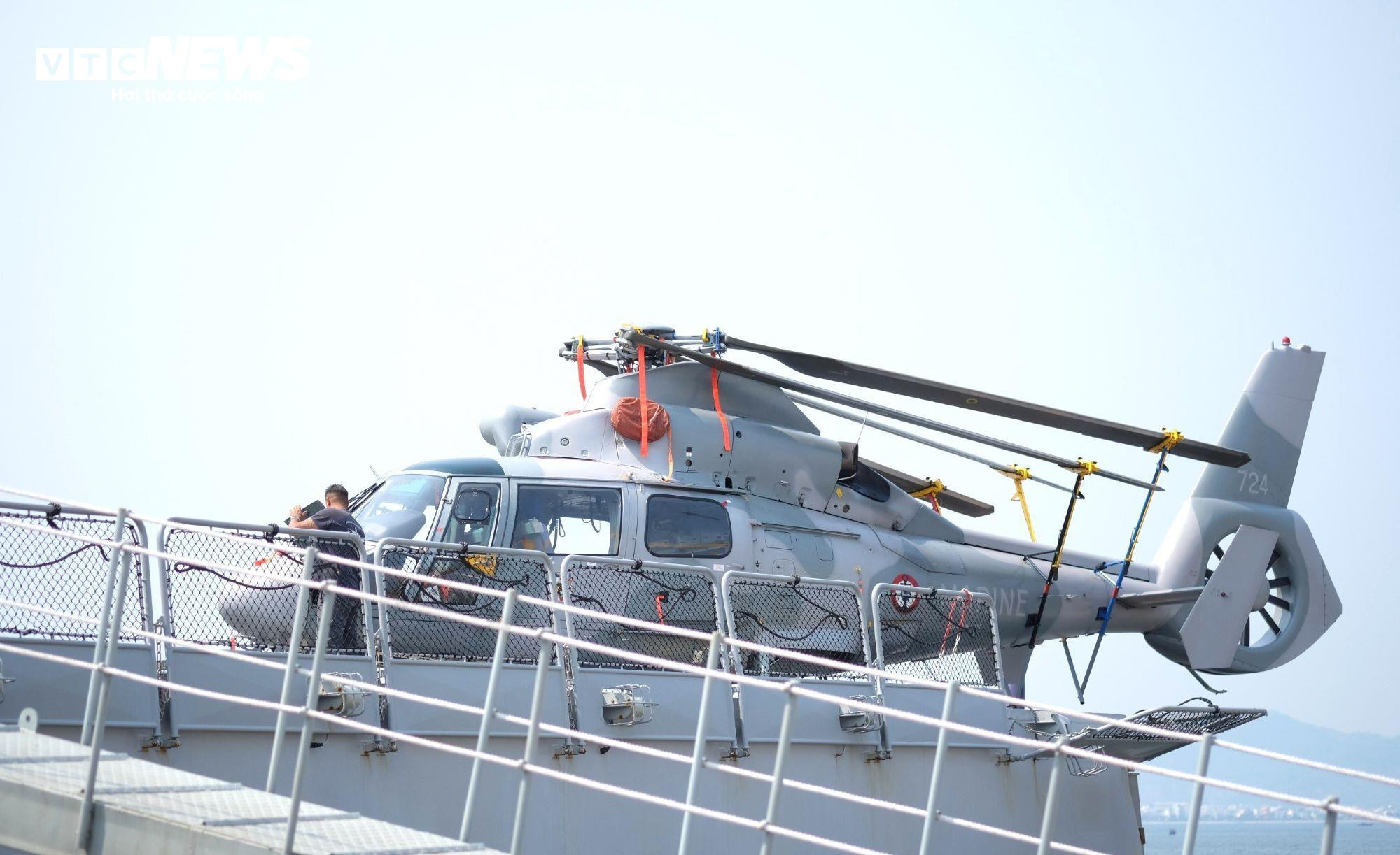 Hình ảnh tuần dương hạm Vendemiaire Pháp ở Cảng Đà Nẵng - 6